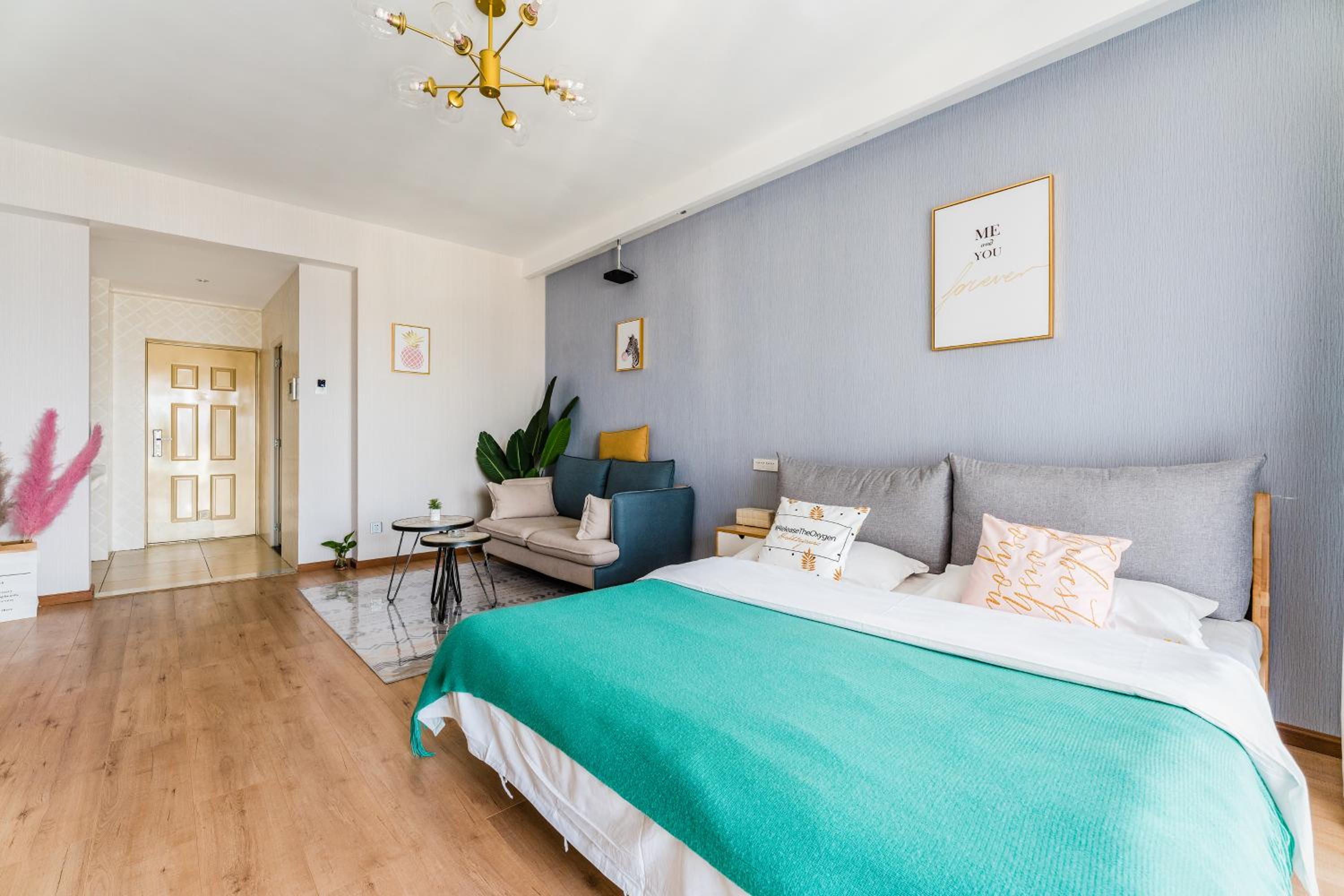 Kunming Qicaimen Shangpin Apartment