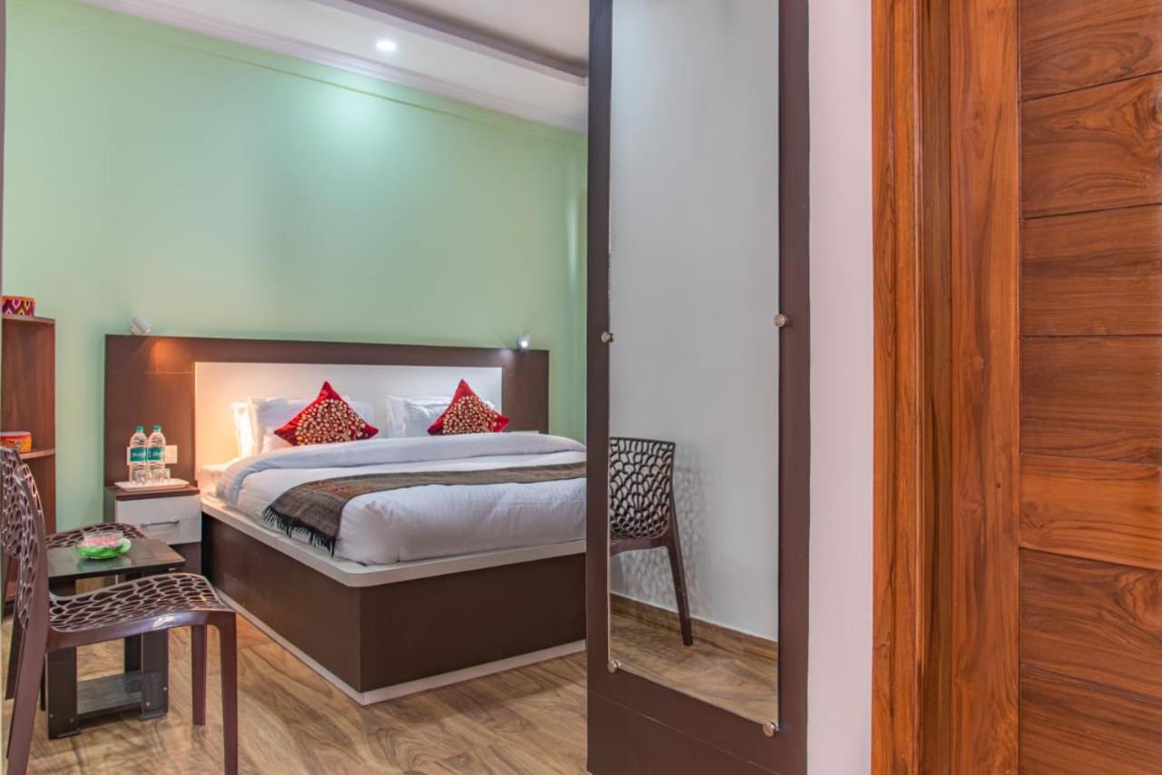 Baldeyan breeze Home Stay & Family suite apartments