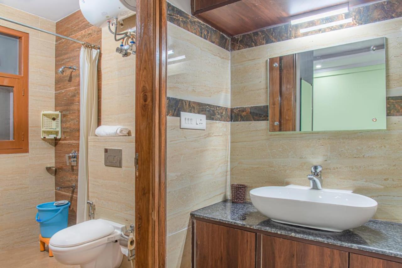 Baldeyan breeze Home Stay & Family suite apartments
