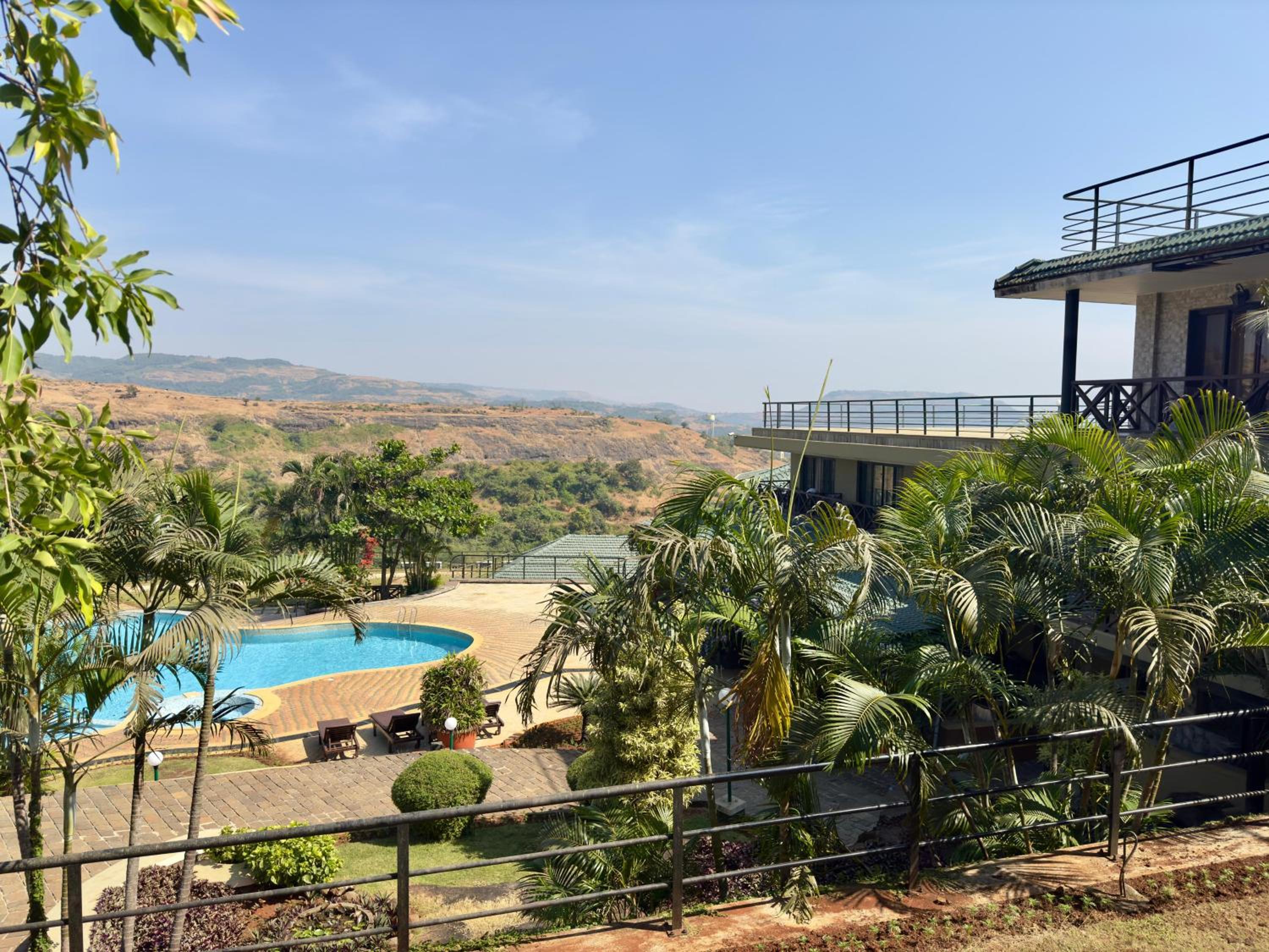 Upper Deck Resort - Highest Peak, Lonavala