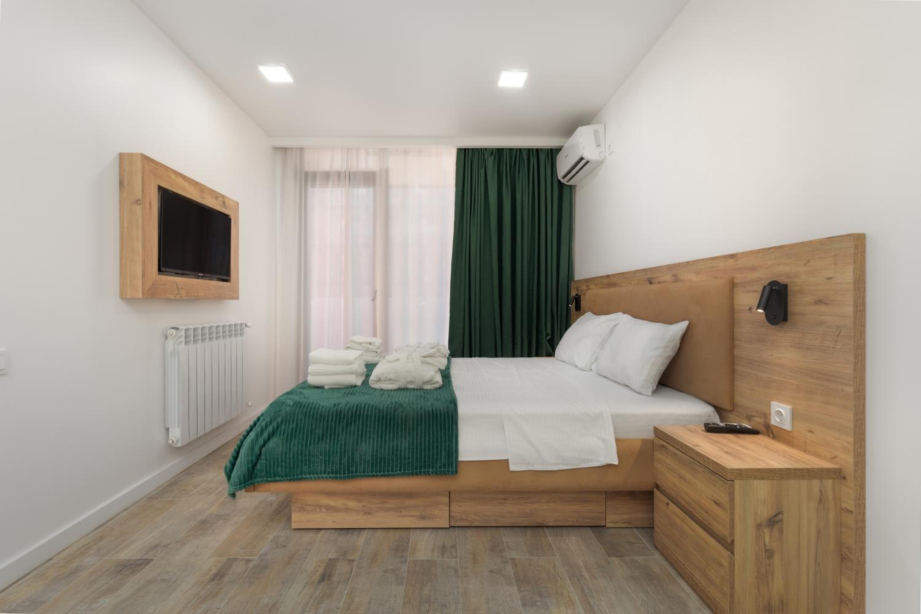 Sunshine Residence & Hotel