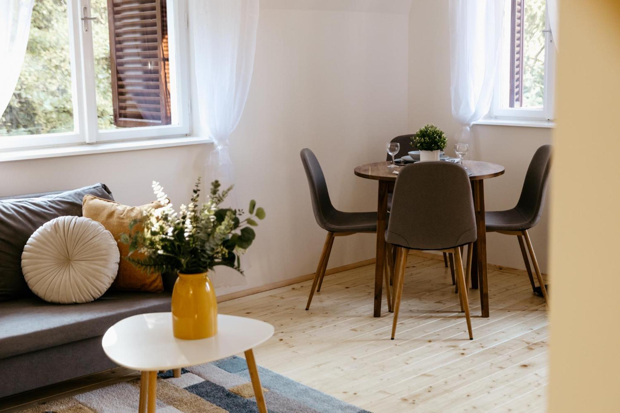 Adeline Apartman