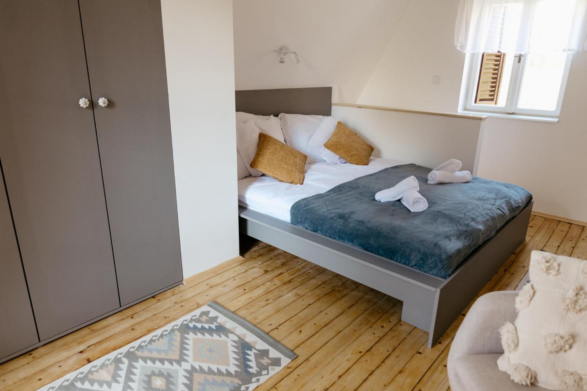 Adeline Apartman