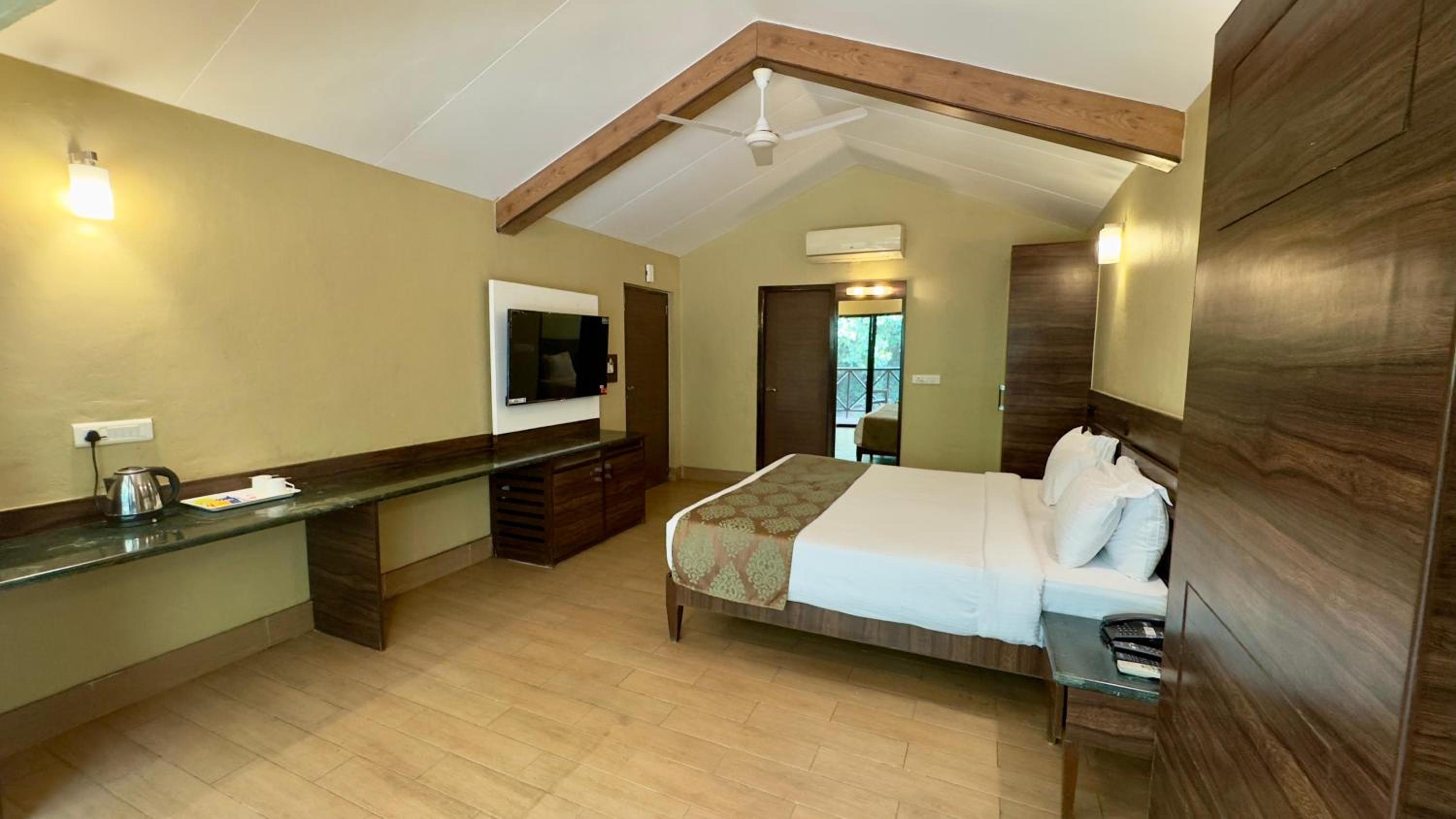 Upper Deck Resort - Highest Peak, Lonavala