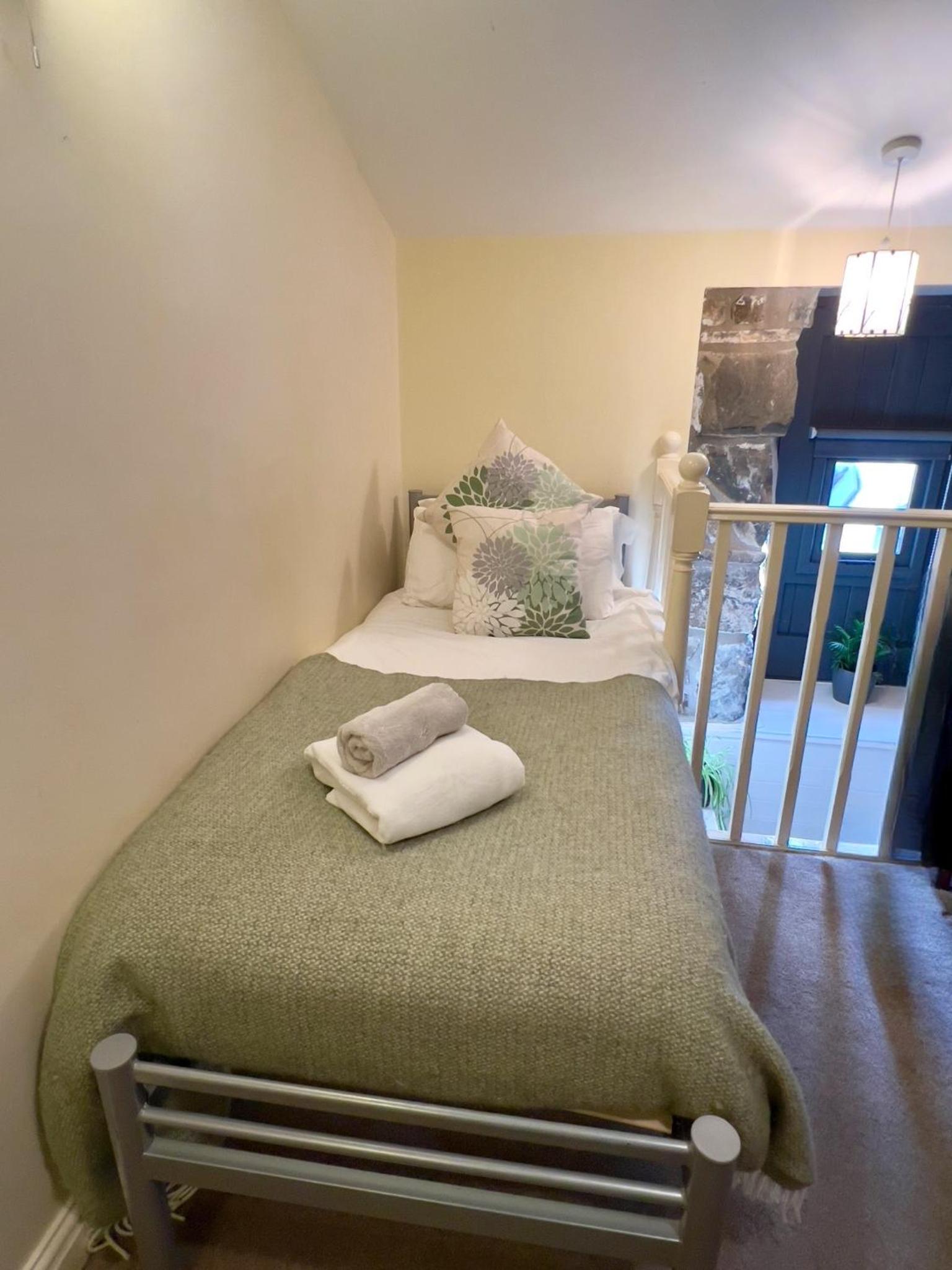 Dolgun Uchaf Historic B&B and Cottages with Boutique Bedrooms In The Heart of Snowdonia