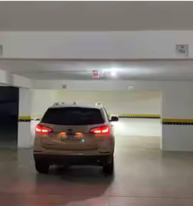 Apto com piscina exclusiva, 4 suítes na Barra Sul Balneário Camboriú