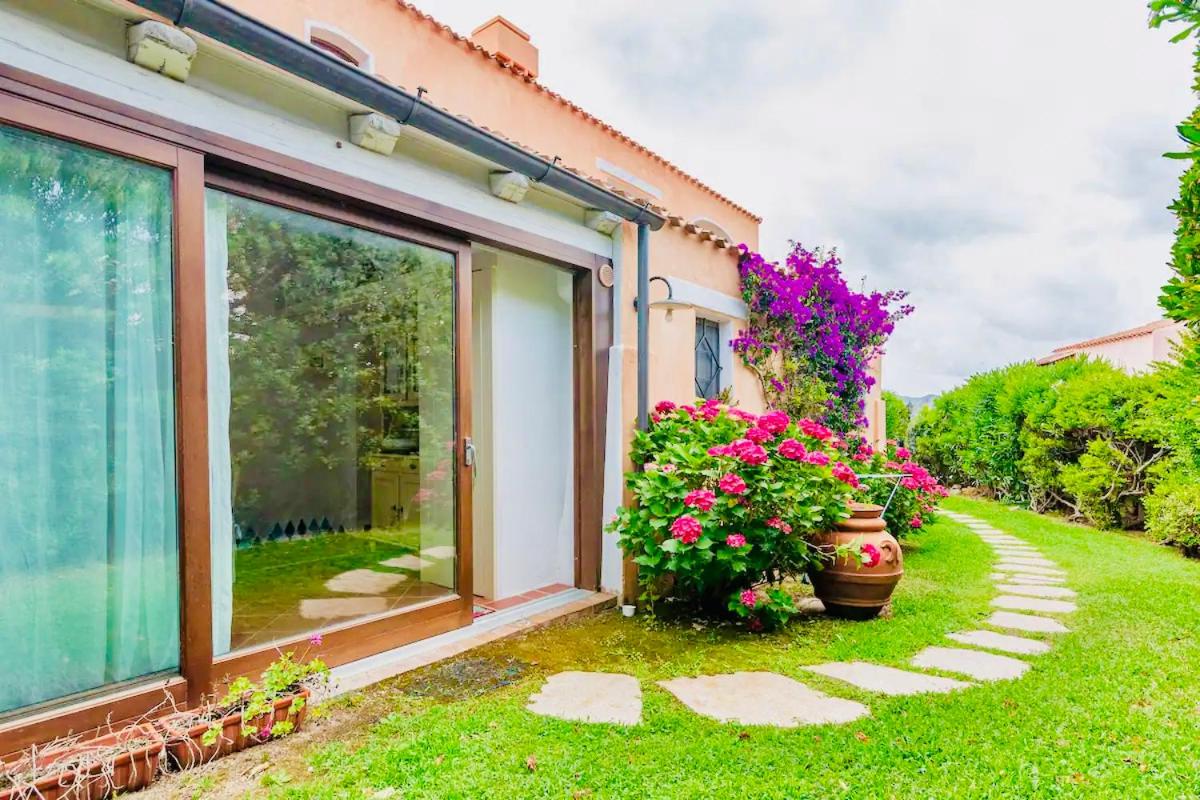 Sunset One CDL - Sea View Apartment on the First Floor with Private Beach