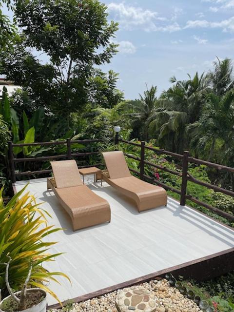 Vista Verde, Family Living