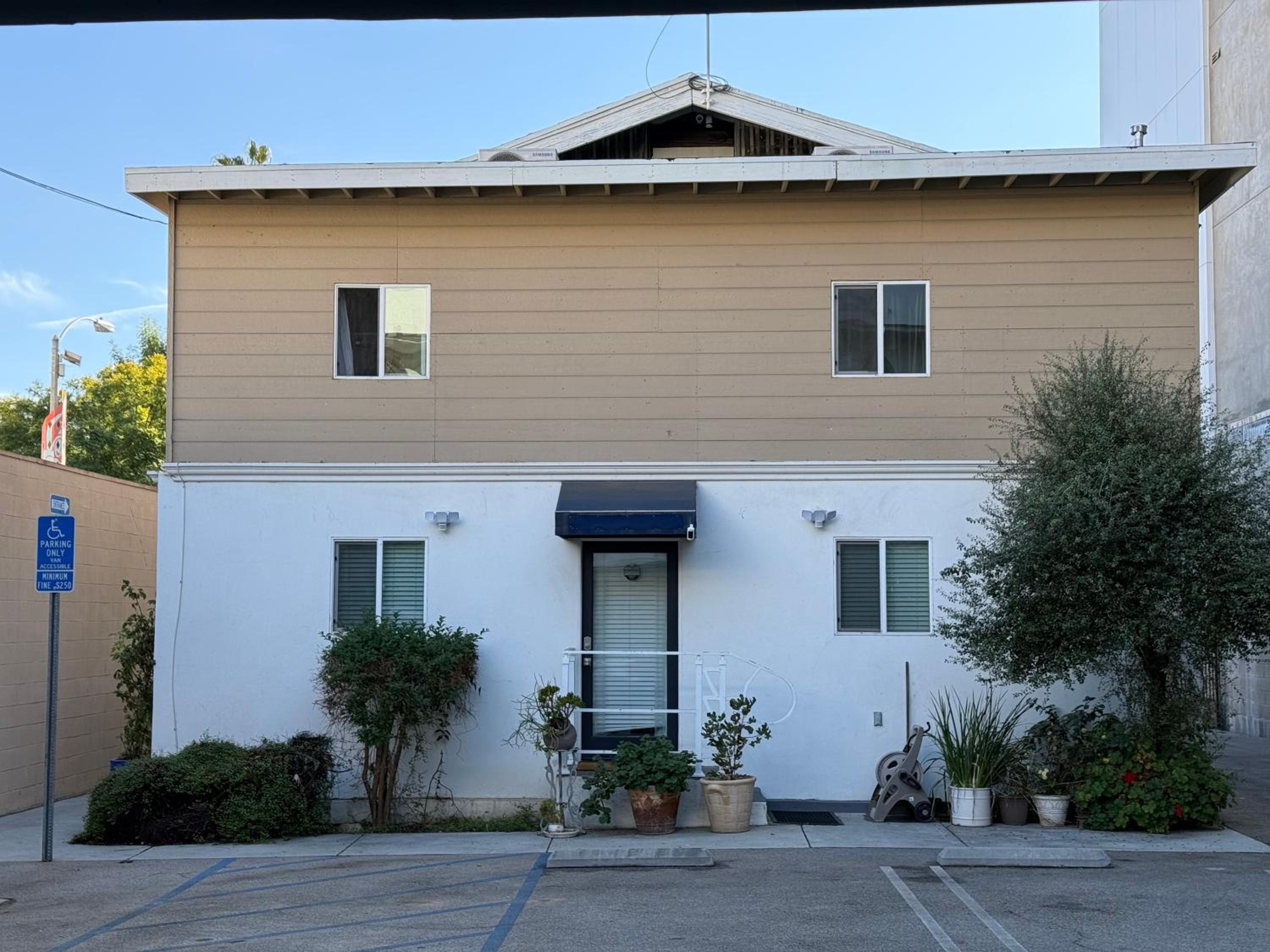 Pasadena Old Town 3 - Property Image 4