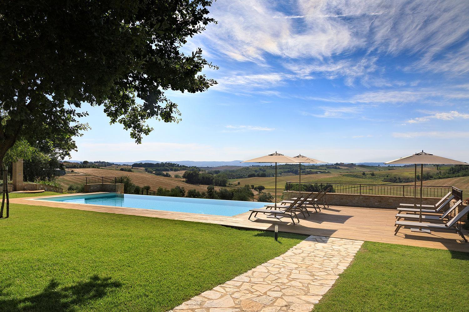 AD MY Home Villa con Piscina