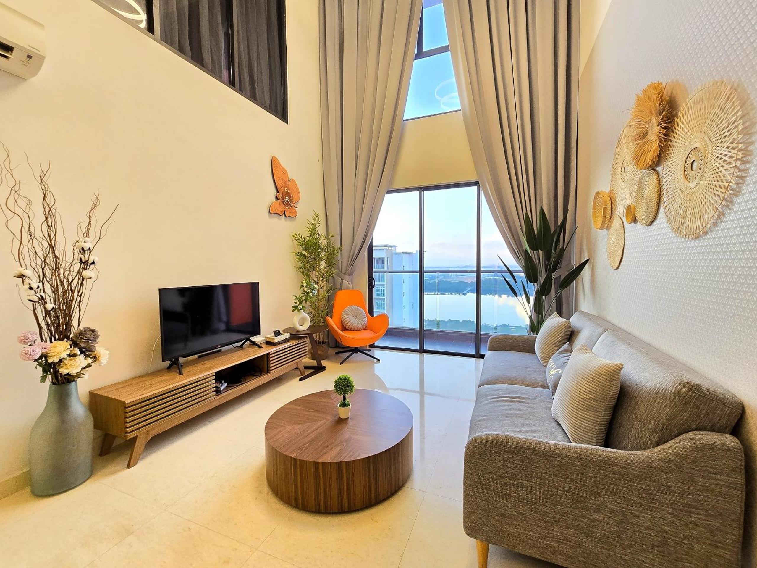 Loft Suite Seaview 2BR JB CIQ 7Pax