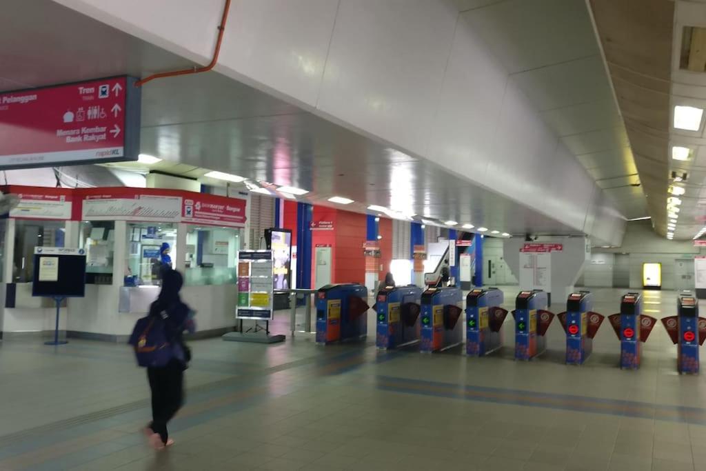 3min Bangsar LRT-1 Station to KL Sentral-SuperView