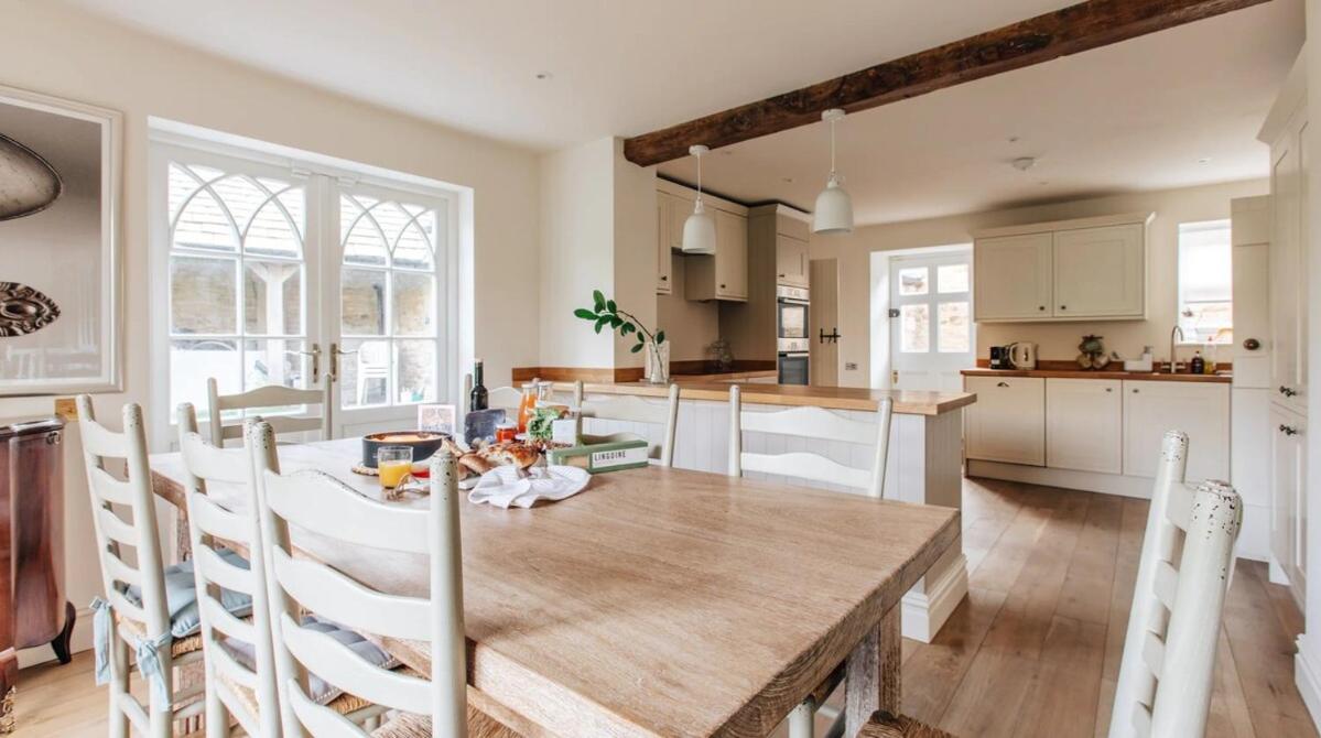 Secluded New Family-Friendly House Cotswolds AONB view 2
