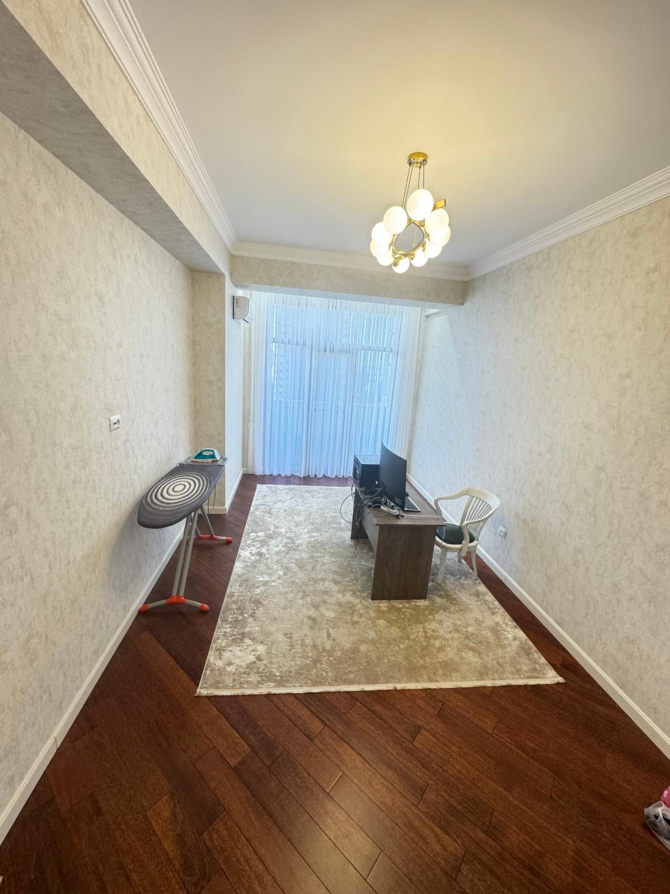 Luxury Apartment In Downtown