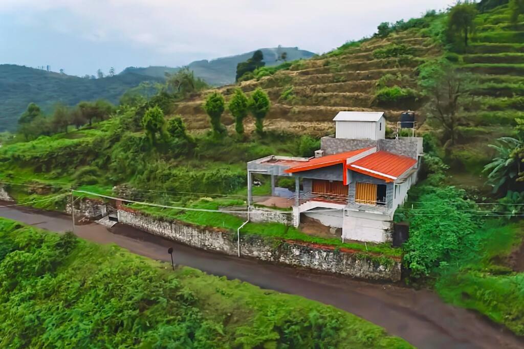 Tedd's inn is a cosy homestay view 3