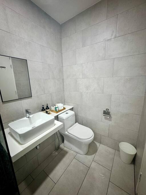 The Shore Suite seaview balcony Free Wifi view 5