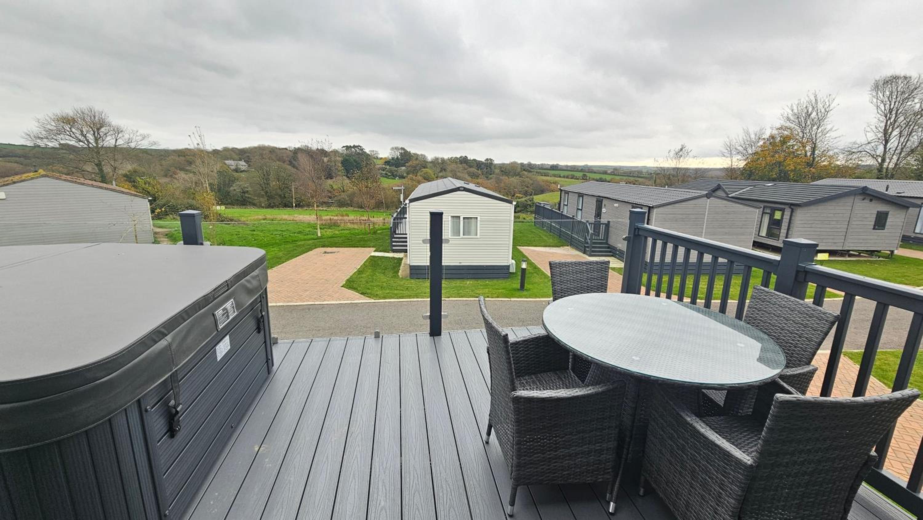 Hot Tub Lodge Cornwall view 4