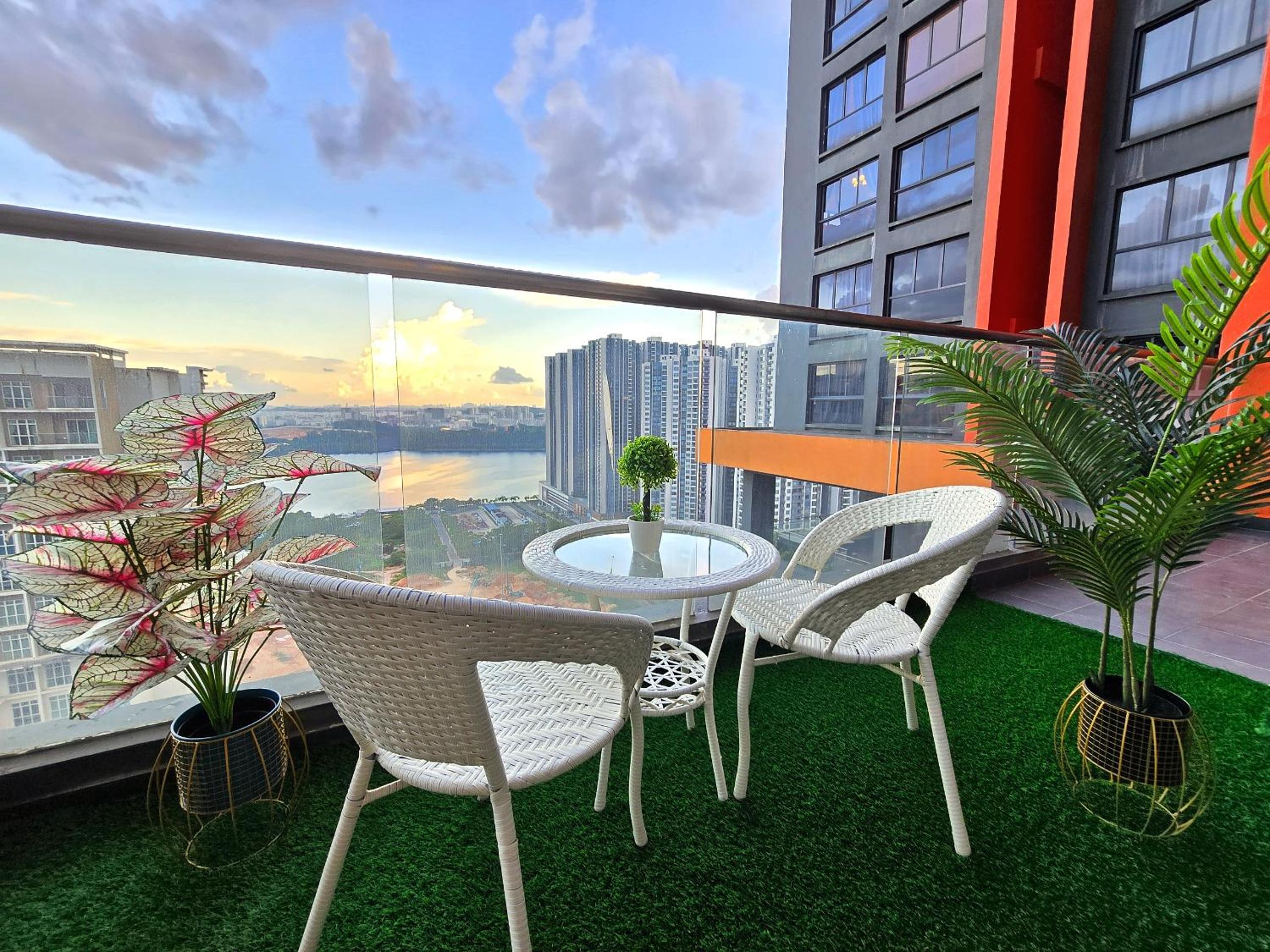 Loft Suite Seaview 2BR JB CIQ 7Pax