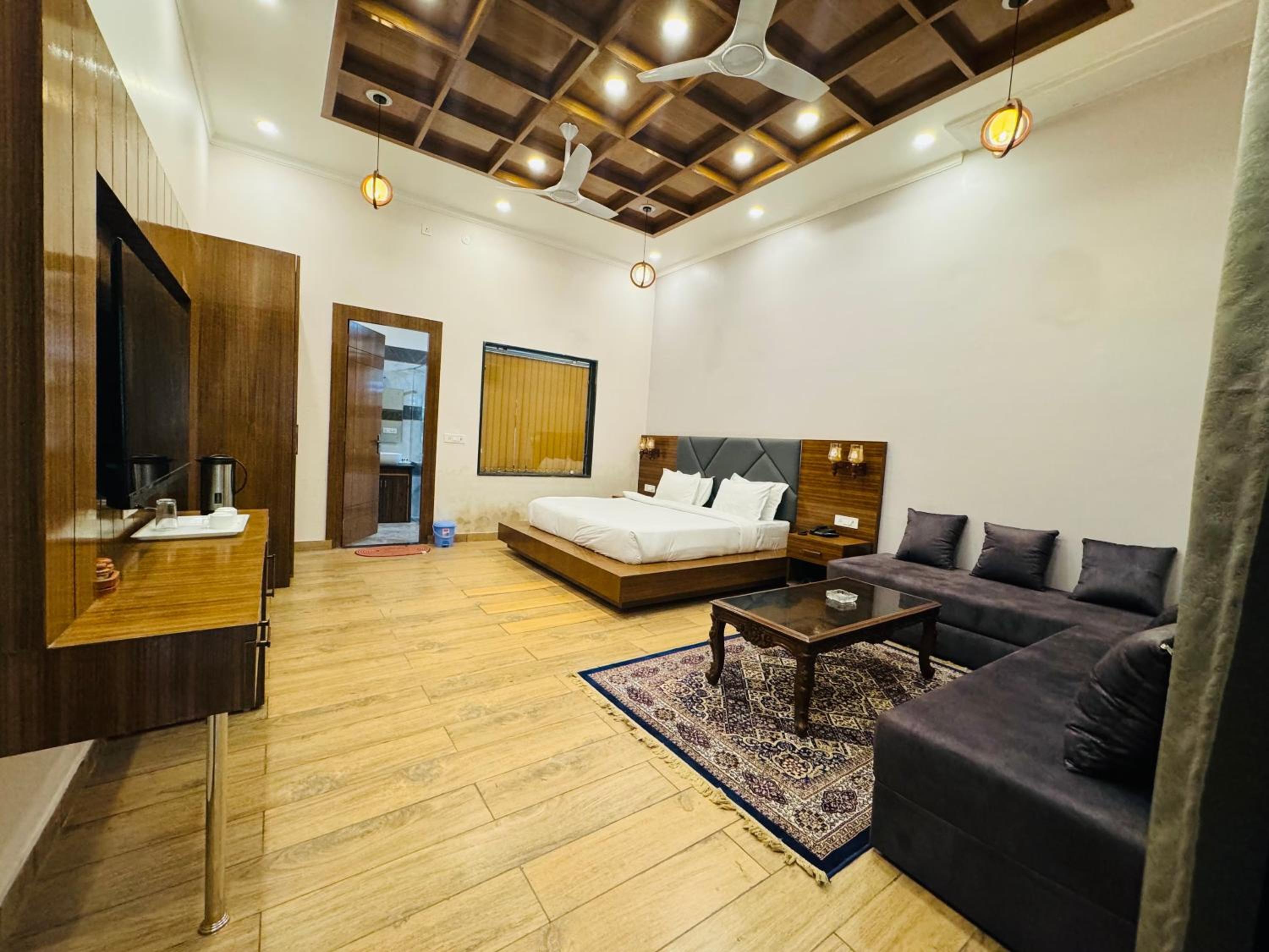 Corbett Tusker Villa