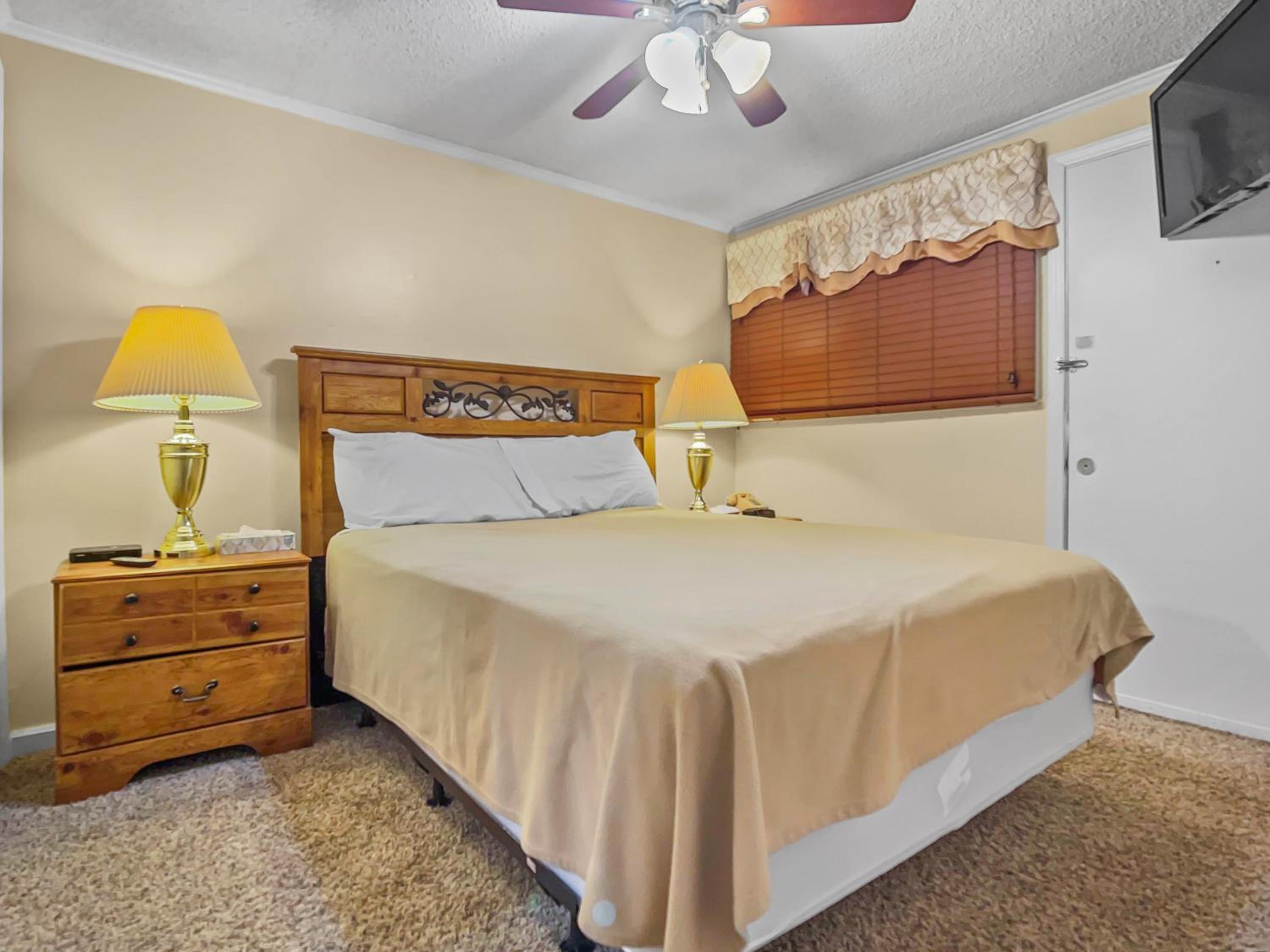 ML127 Perfect Condo For Families With Kids Parking WiFi Slopeside view 3