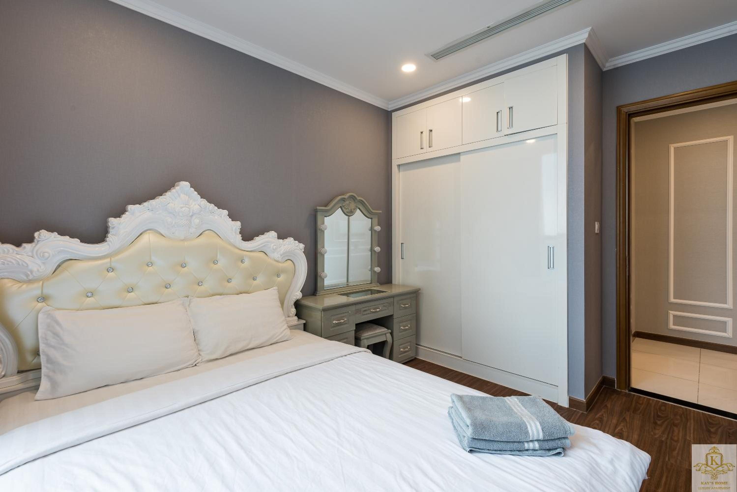 Landmark Plus Residents Suite