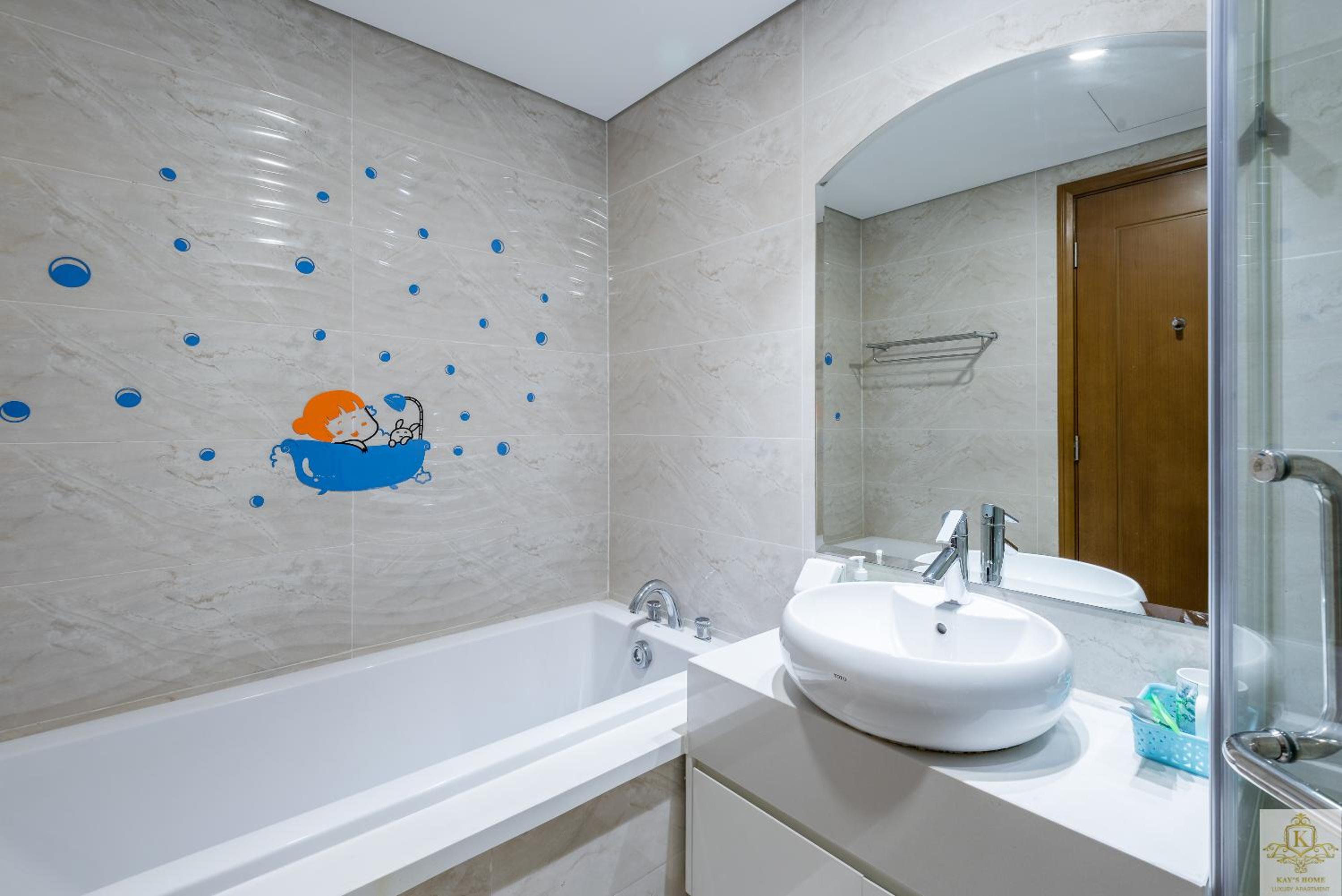 Landmark Plus Residents Suite