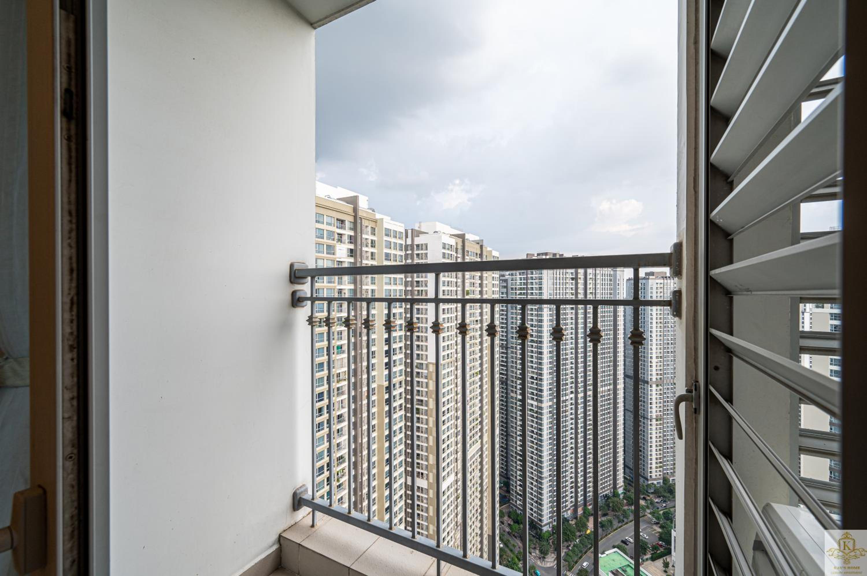 Landmark Plus Residents Suite