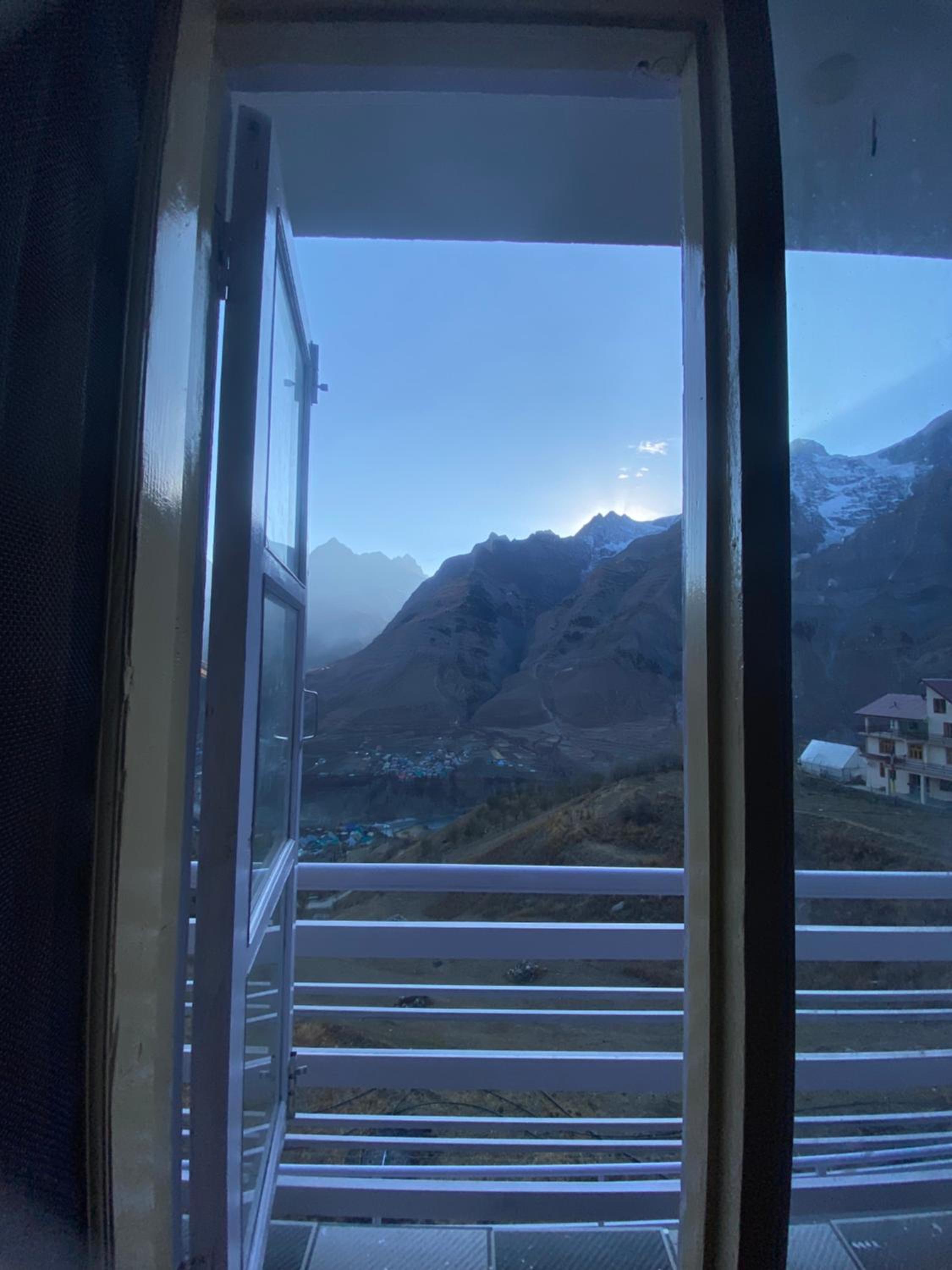 Lahoul alpine home stay view 5