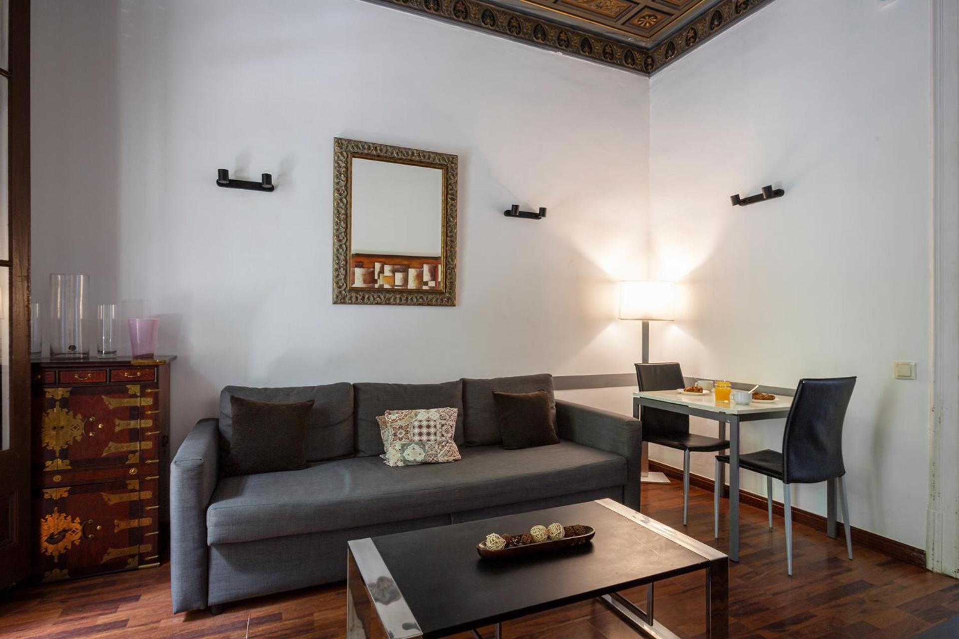 AB Casanova Apartment photo 5