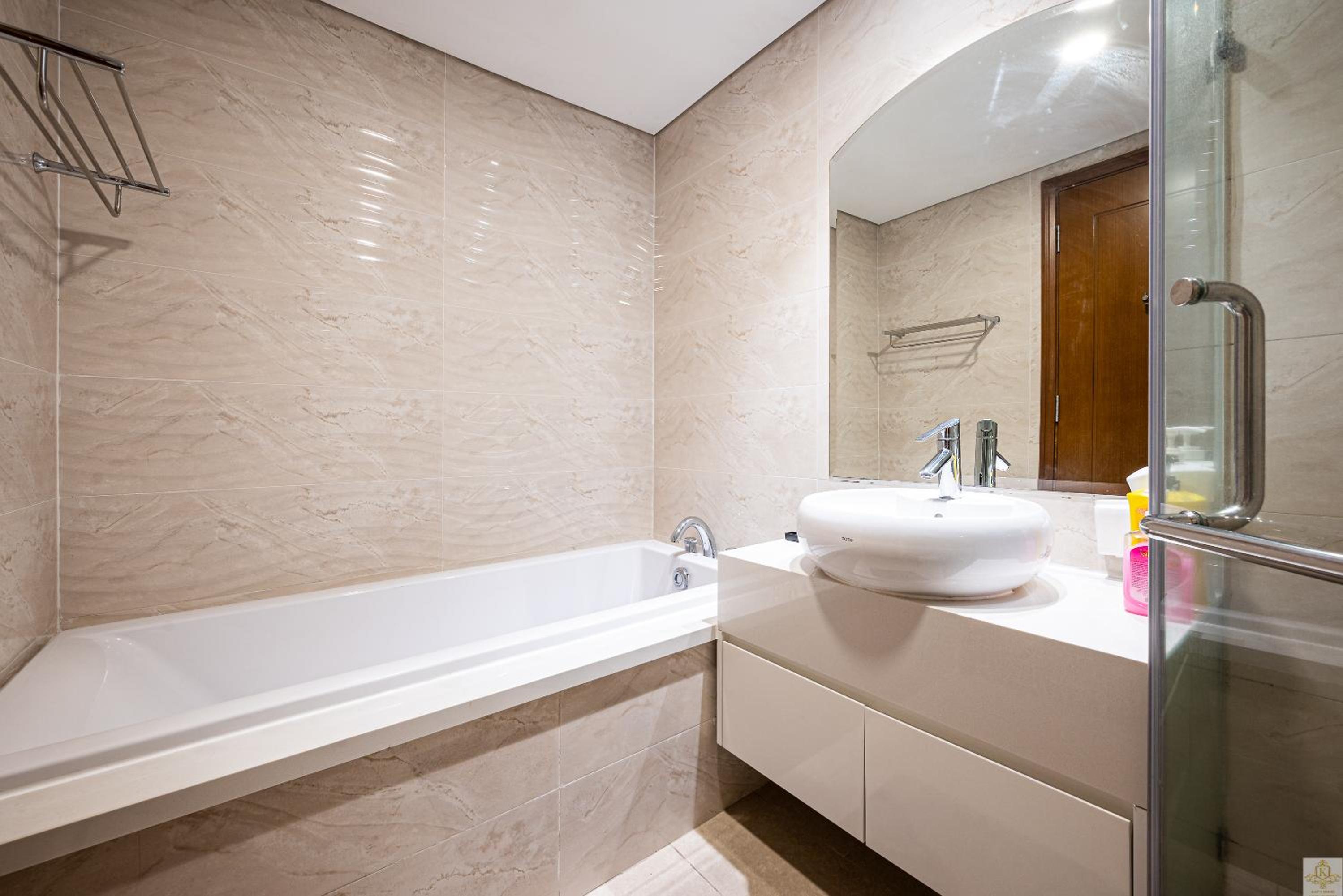 Landmark Plus Residents Suite