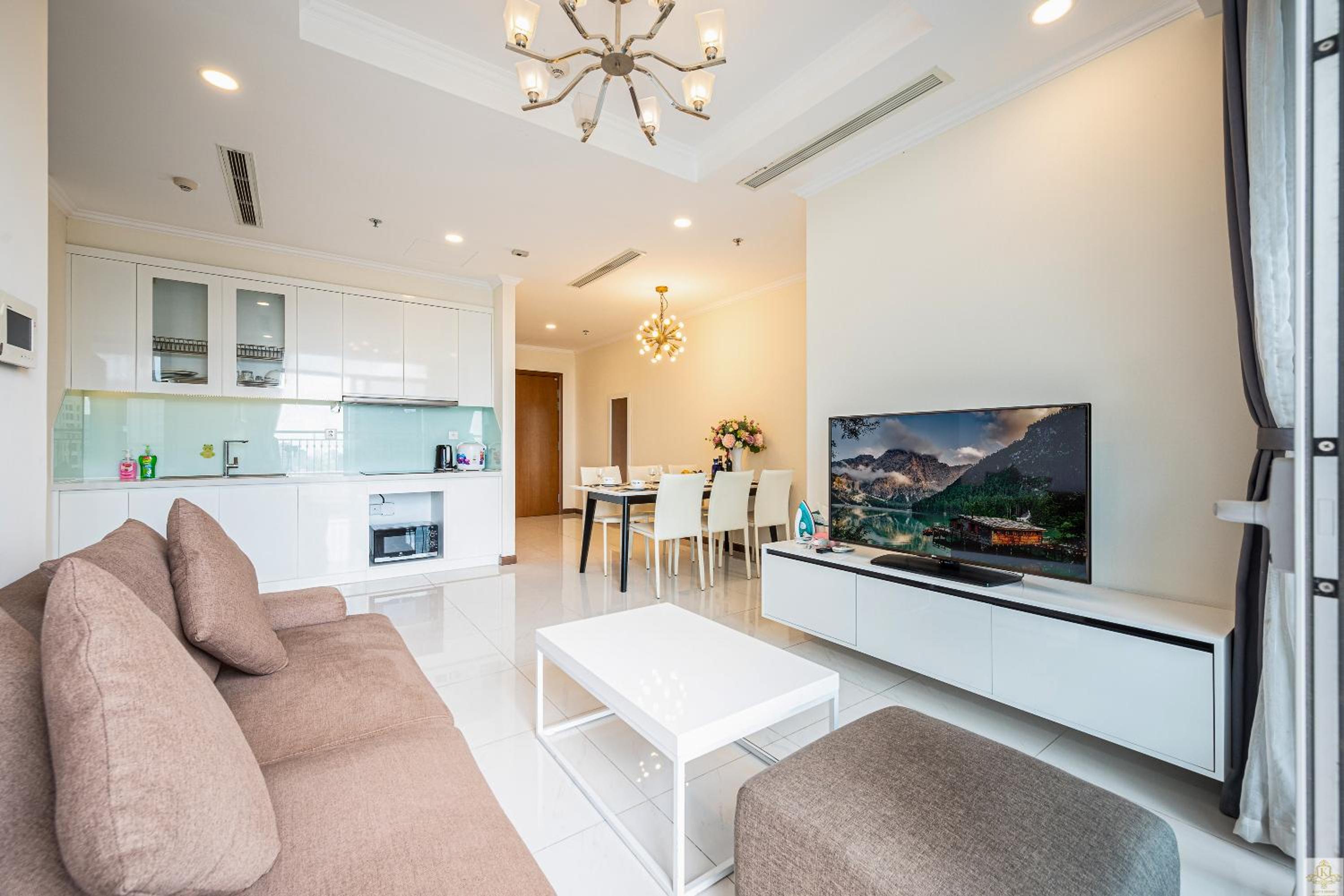 Landmark Plus Residents Suite