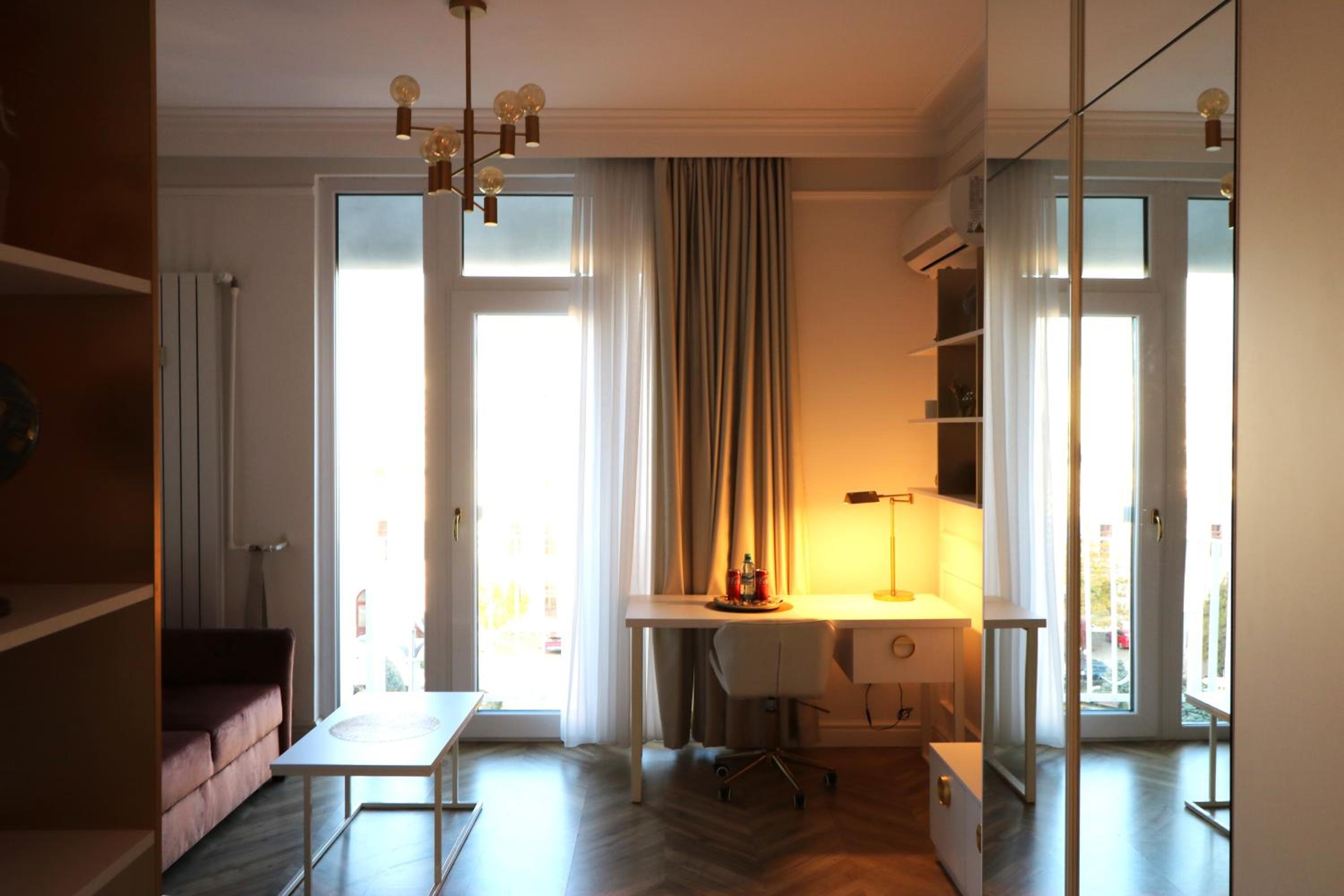 Deluxe Premium Studio Old Town - Free Minibar