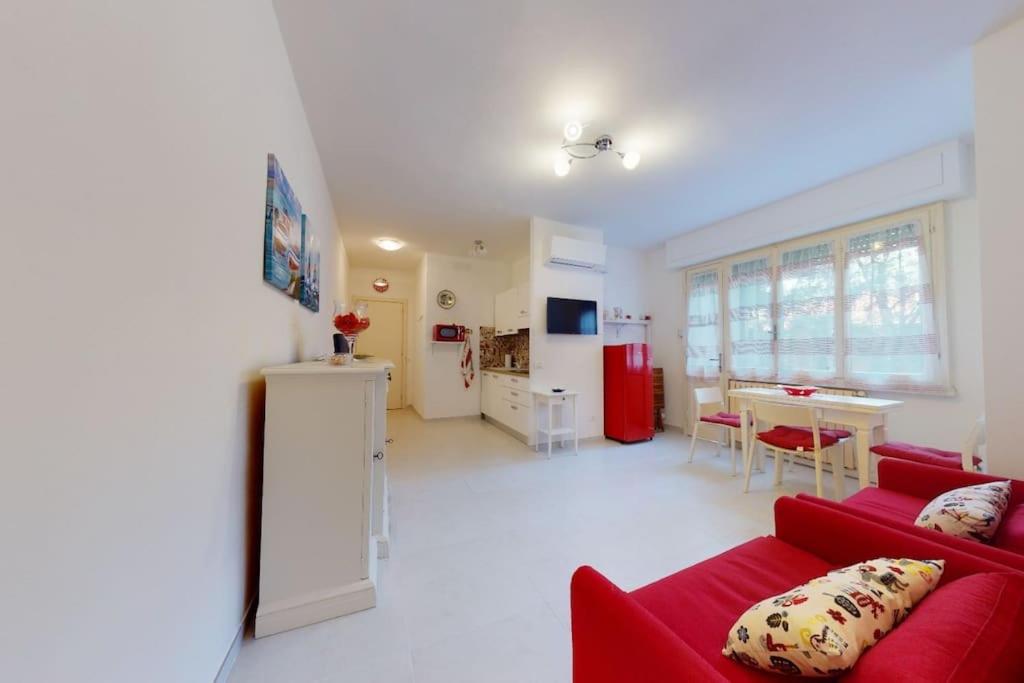 LucevanLeStelle - Full Comfort Quiet Apartment by the Promenade view 5