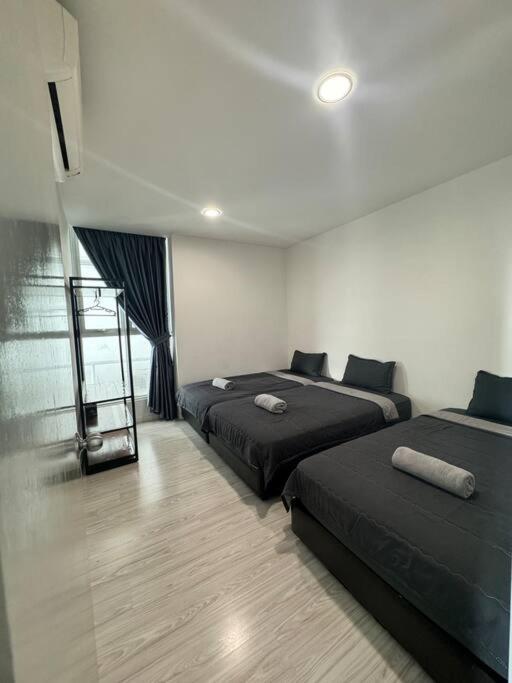 Infinity pool Sutera Avenue family suite Free Wifi -Parking photo 5