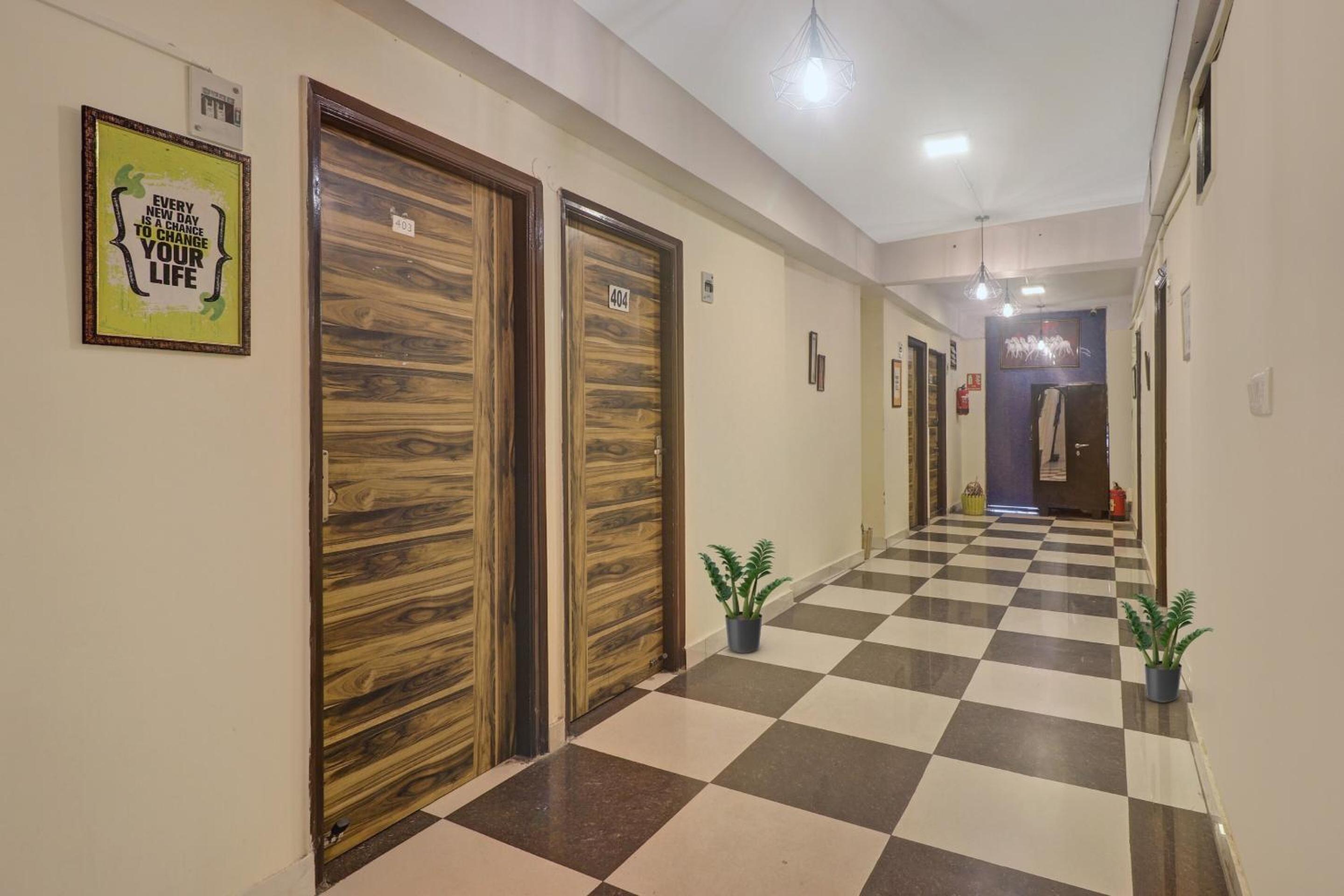 Hotel O Small Town Near Indira Gandhi International Airport view 5