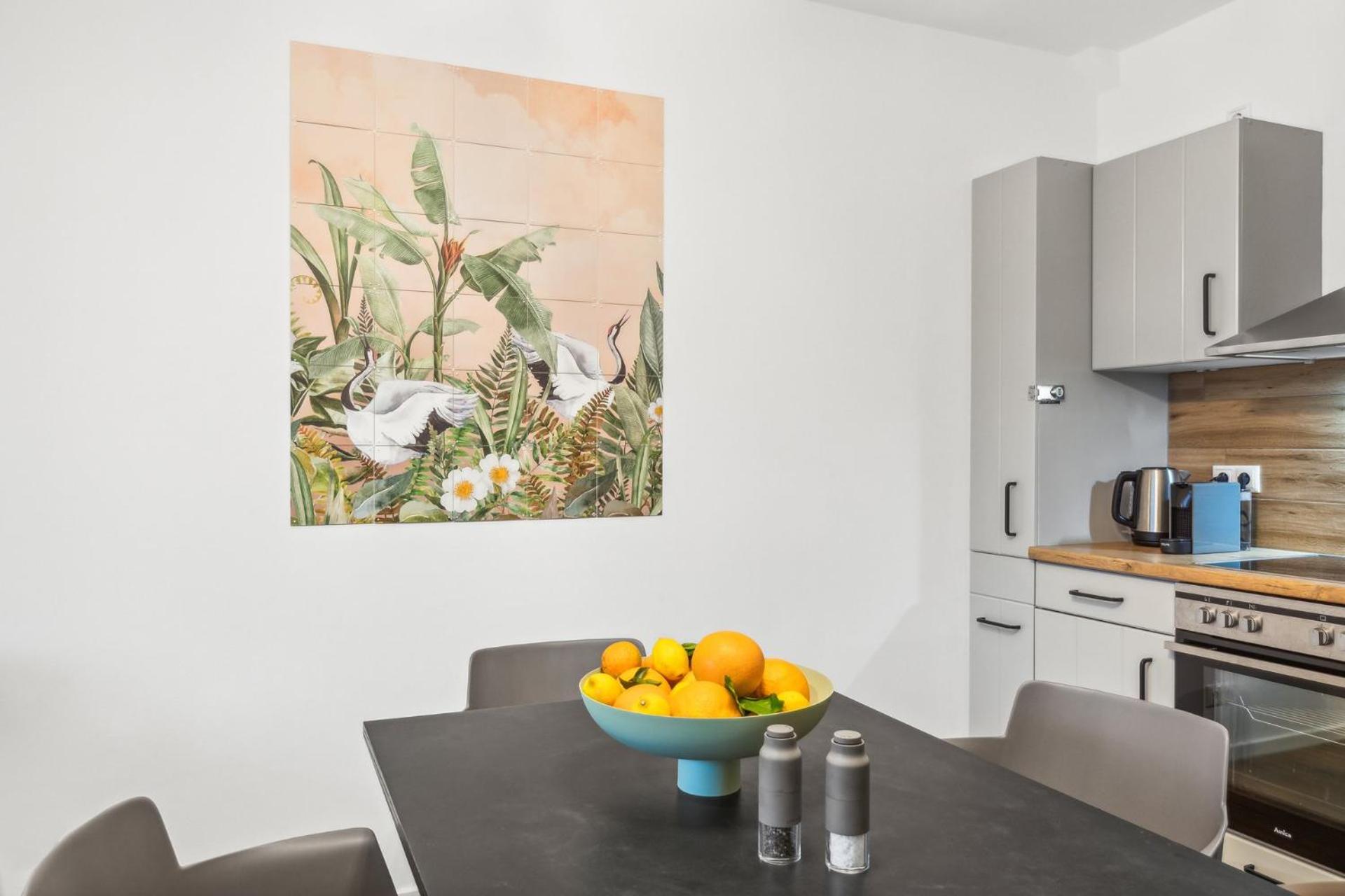 Apartment Kranich mit 3 Zimmern, top Infrastrukturlage HH Langenhorn, nähe Airport, Boxspringbetten und Arbeitsplätzen mit Glasfaser WLAN