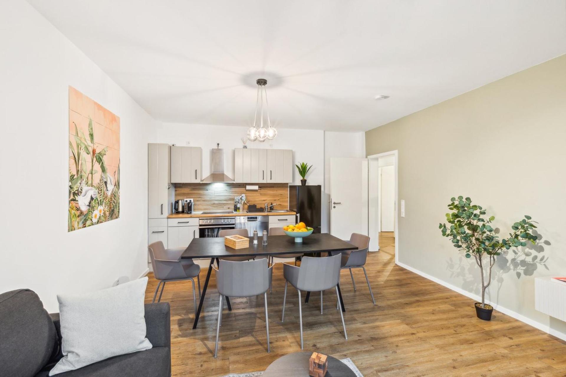 Apartment Kranich mit 3 Zimmern, top Infrastrukturlage HH Langenhorn, nähe Airport, Boxspringbetten und Arbeitsplätzen mit Glasfaser WLAN