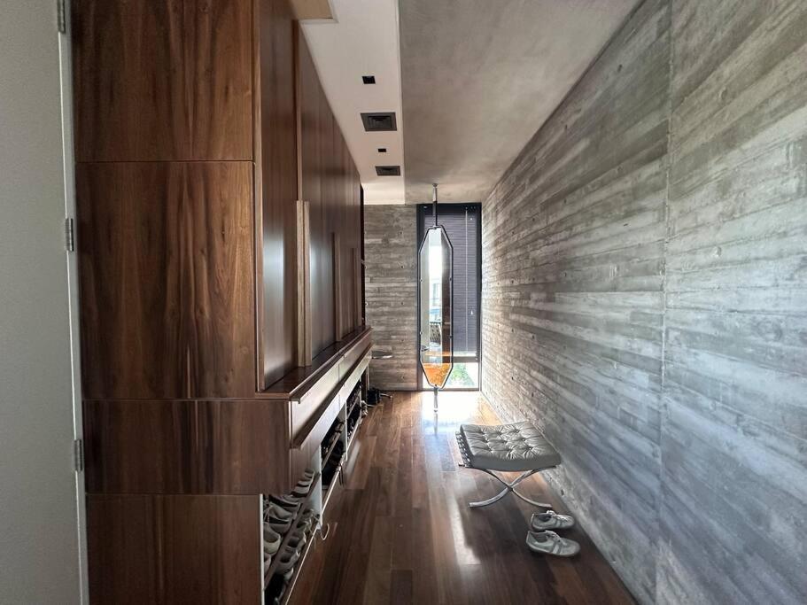 Casa Moderna Lago, Golf y Estilo