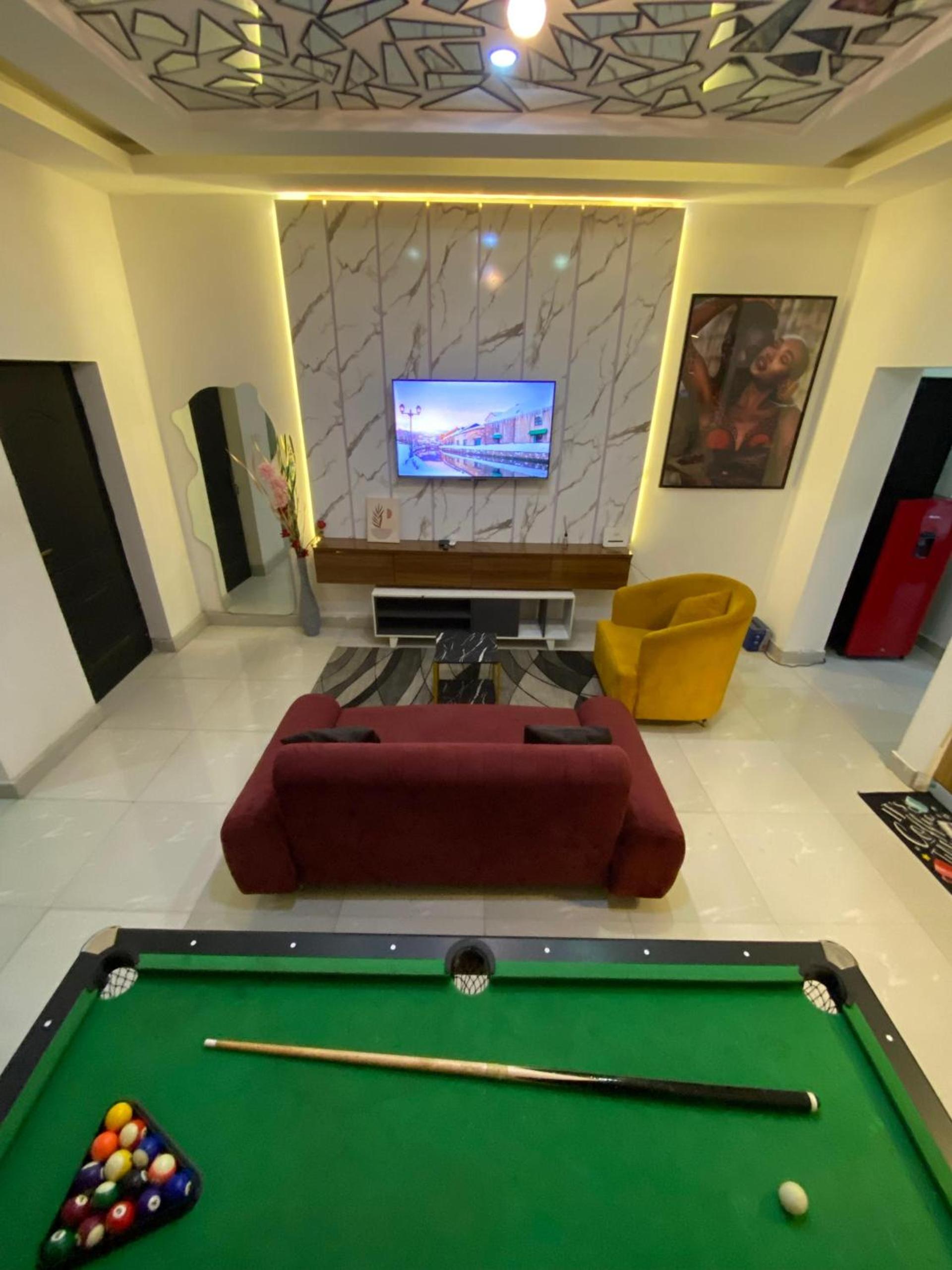 lounge
