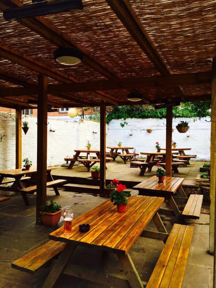 The Swan Inn Pub