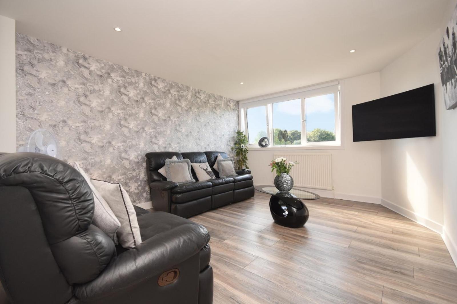 Laudervale West Penthouse Balloch