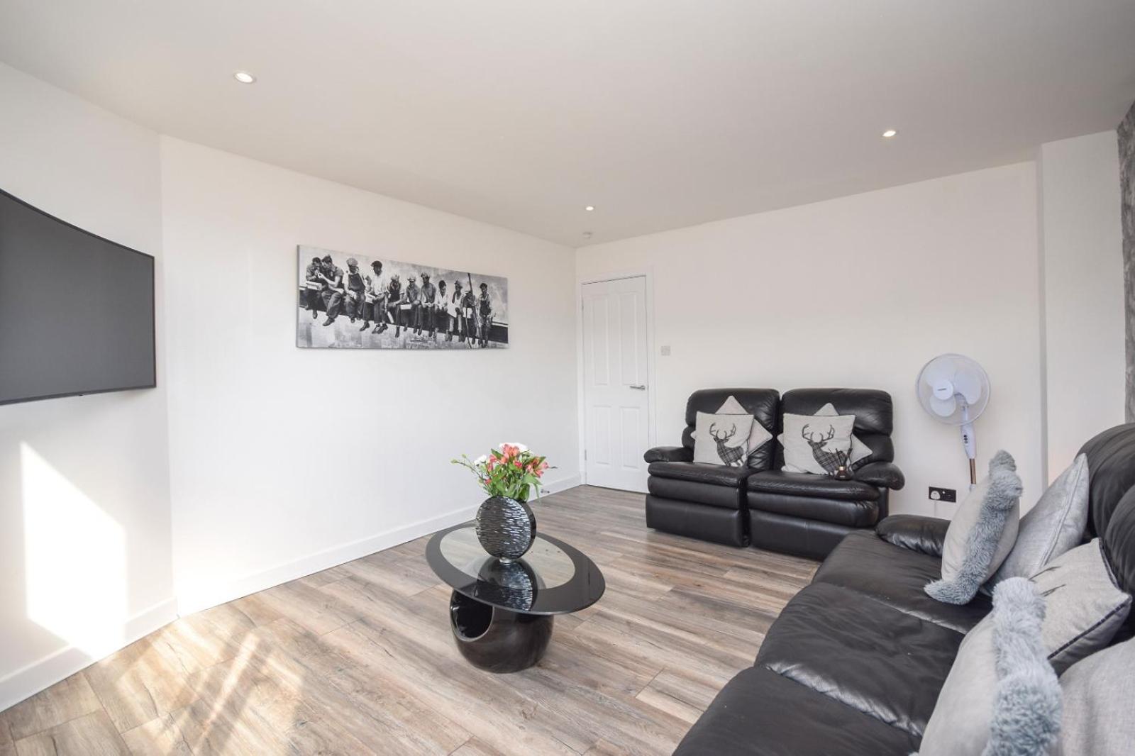 Laudervale West Penthouse Balloch