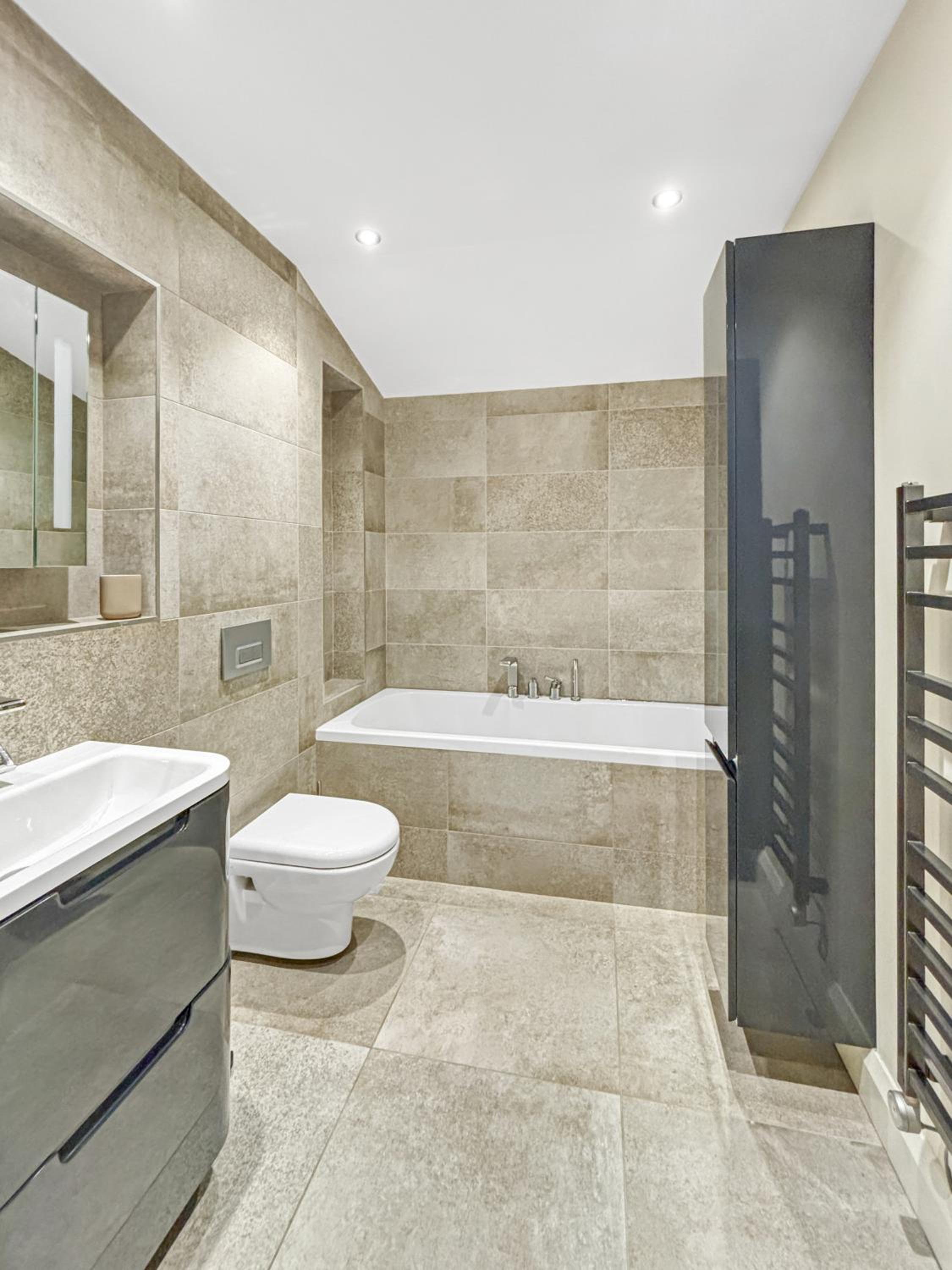 Potter House - Sleeps 8 - Keyworth, photo 24
