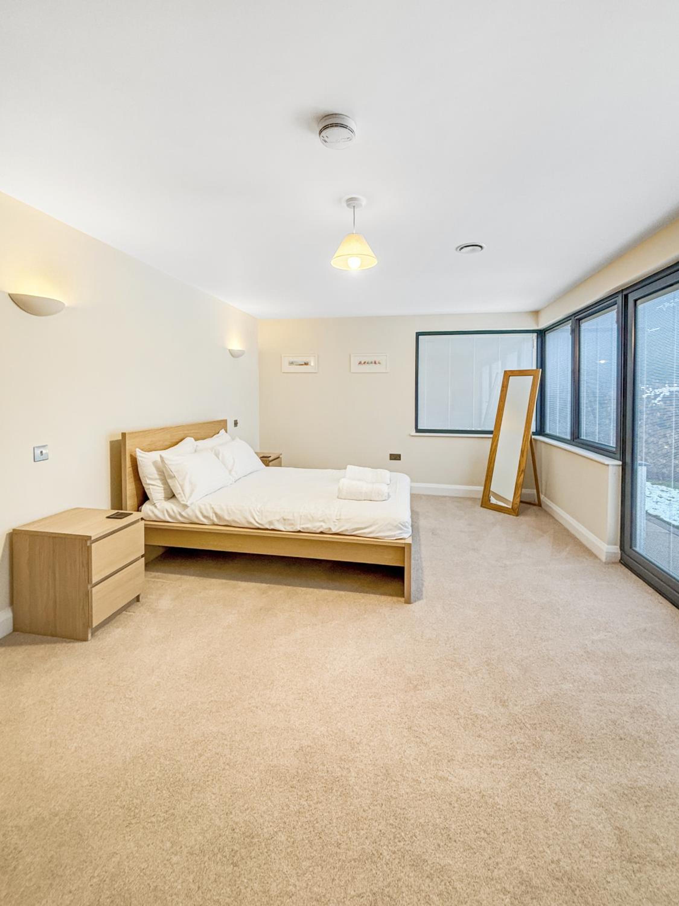 Potter House - Sleeps 8 - Keyworth, photo 8