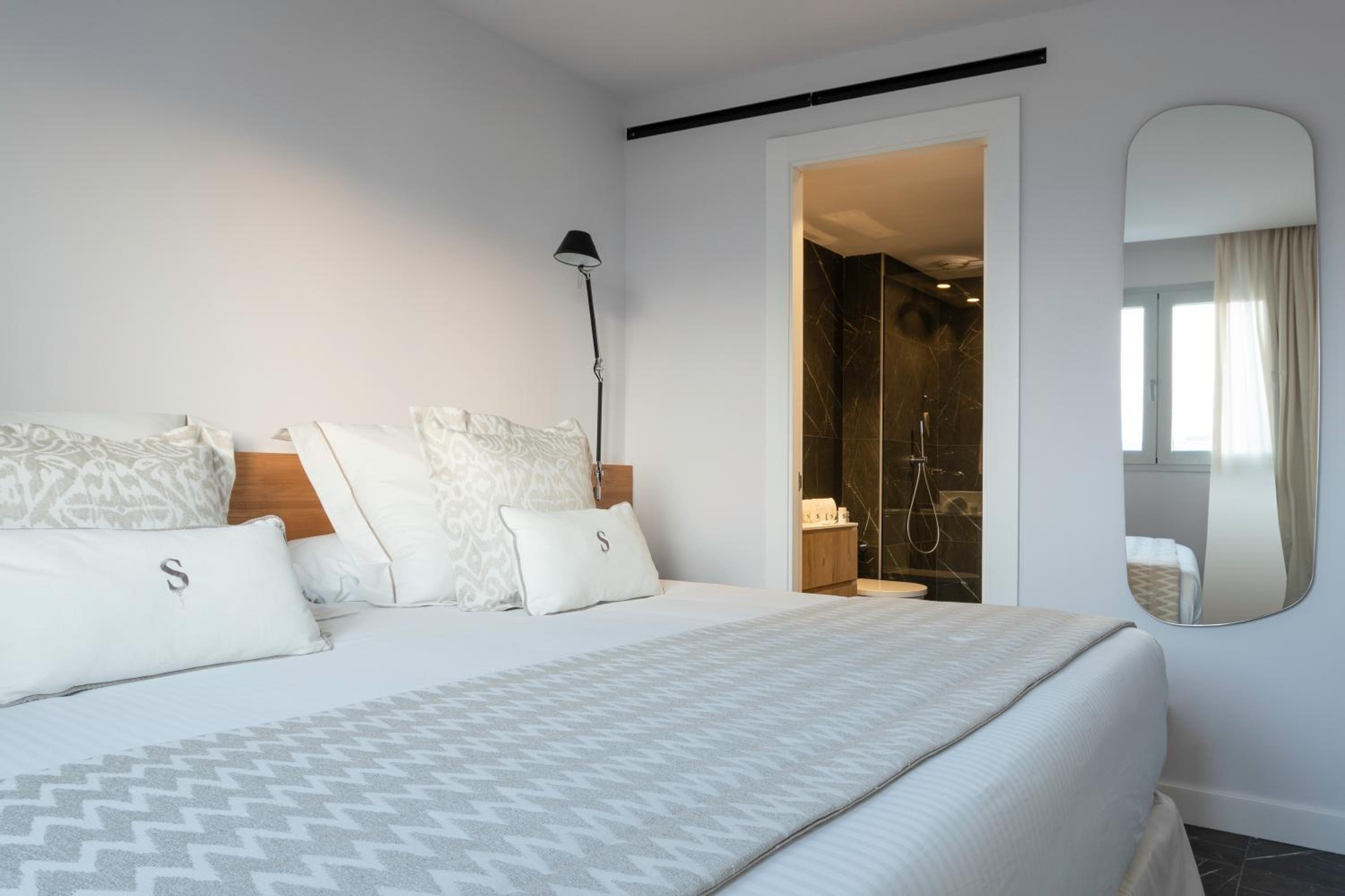 Pure Salt Residences