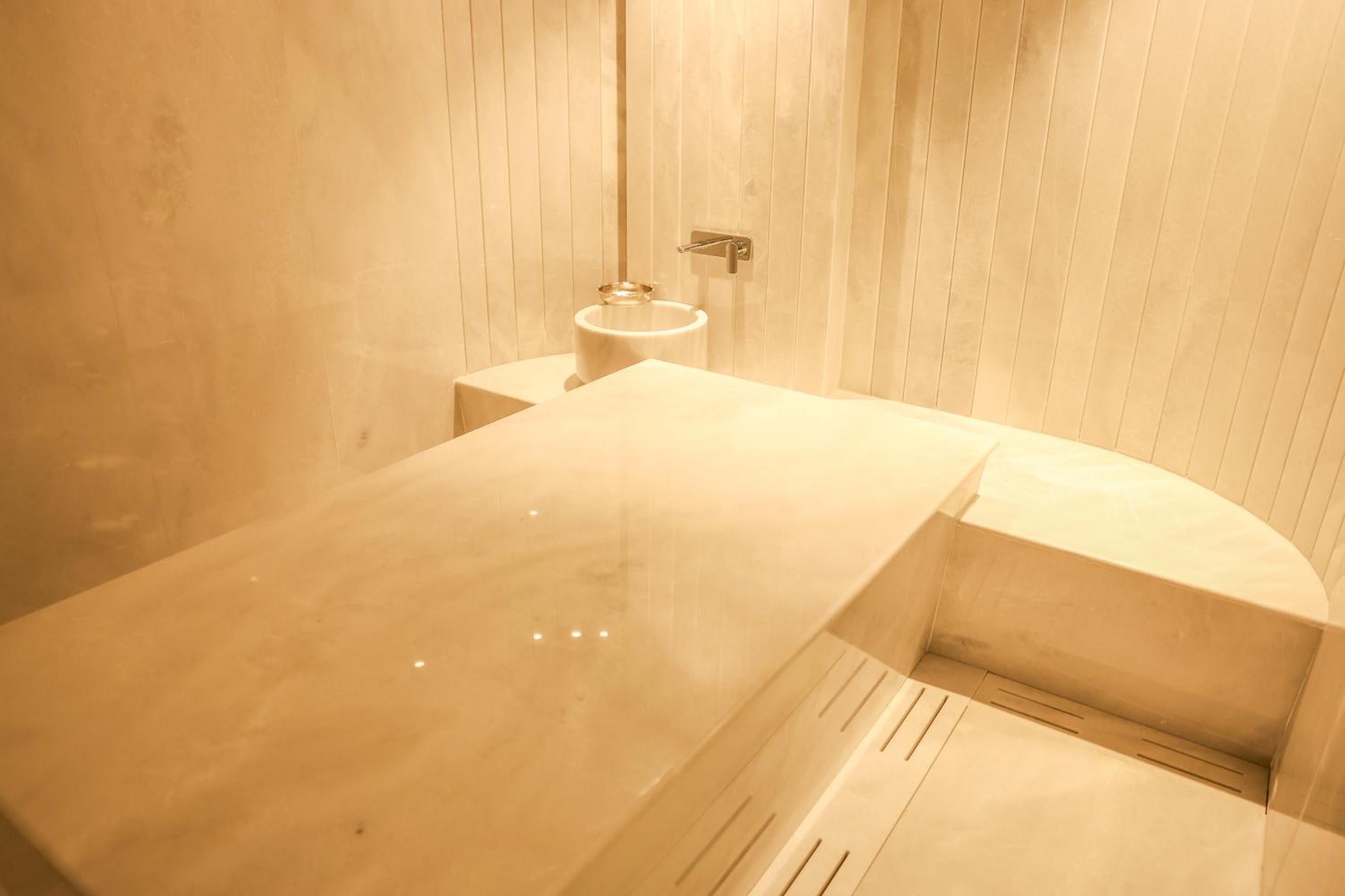 FOUR HILLS HOTEL - Image 66