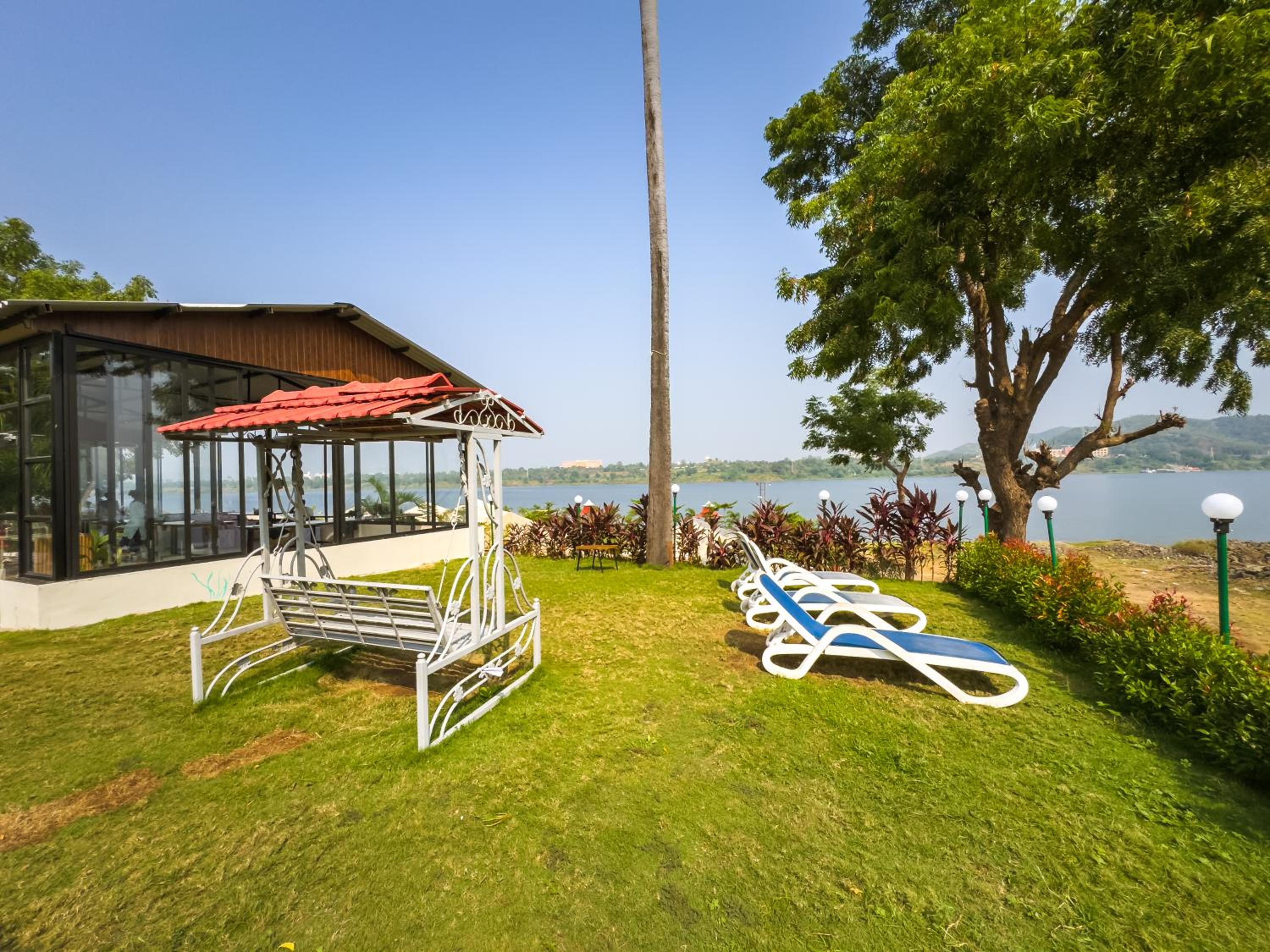 RiverView Tent Resort