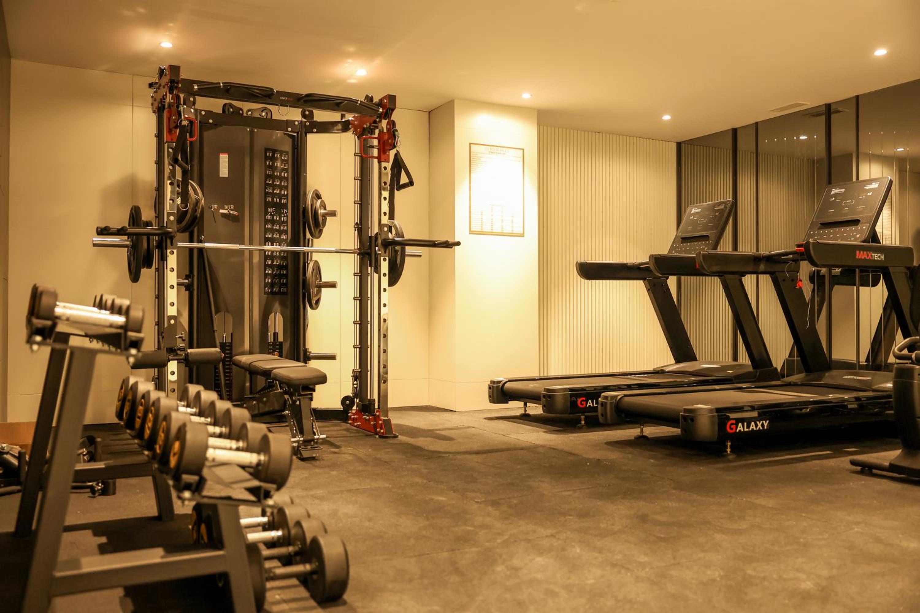 FOUR HILLS HOTEL - Image 68