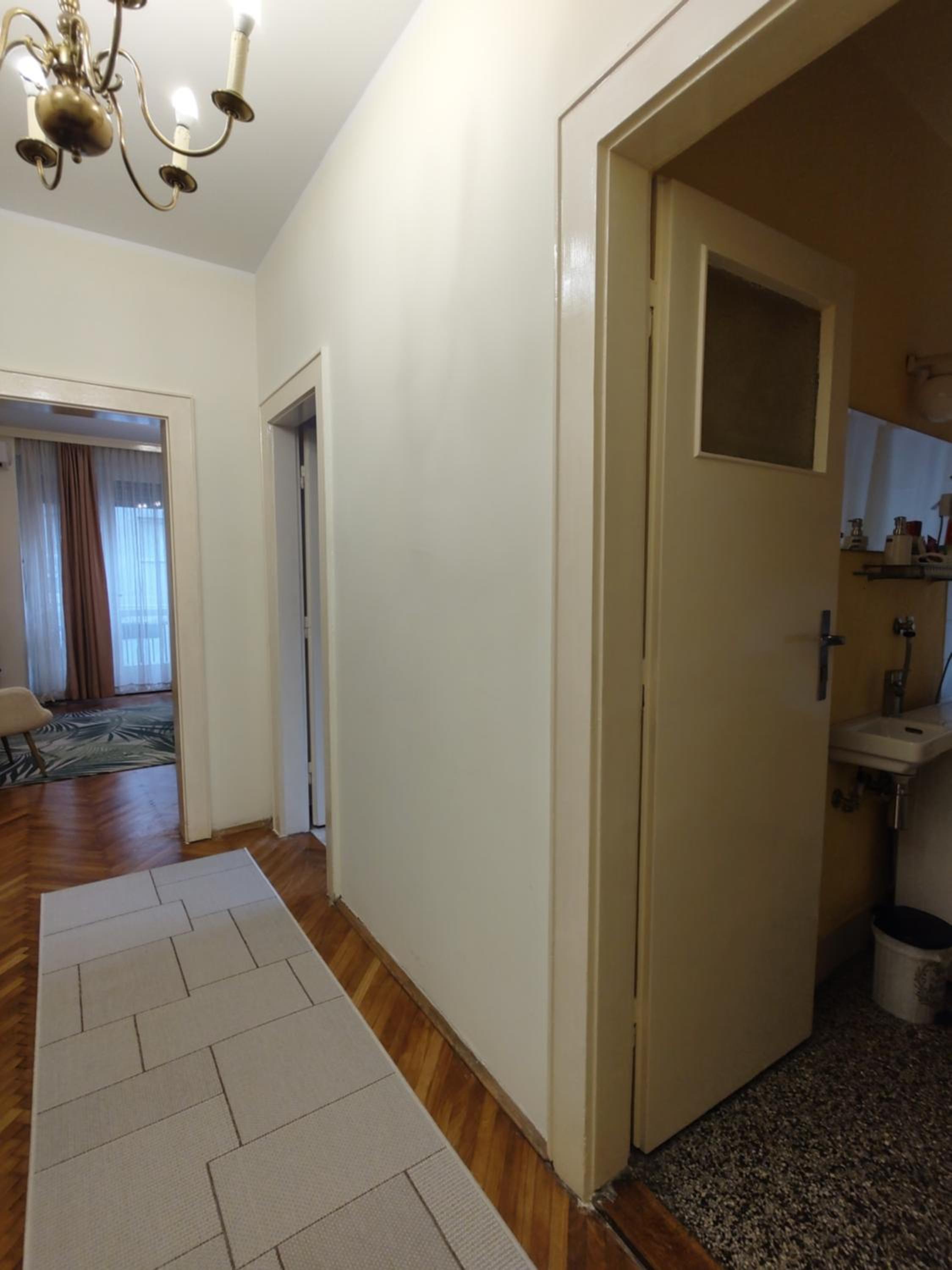 BGholik studio apartment view 4