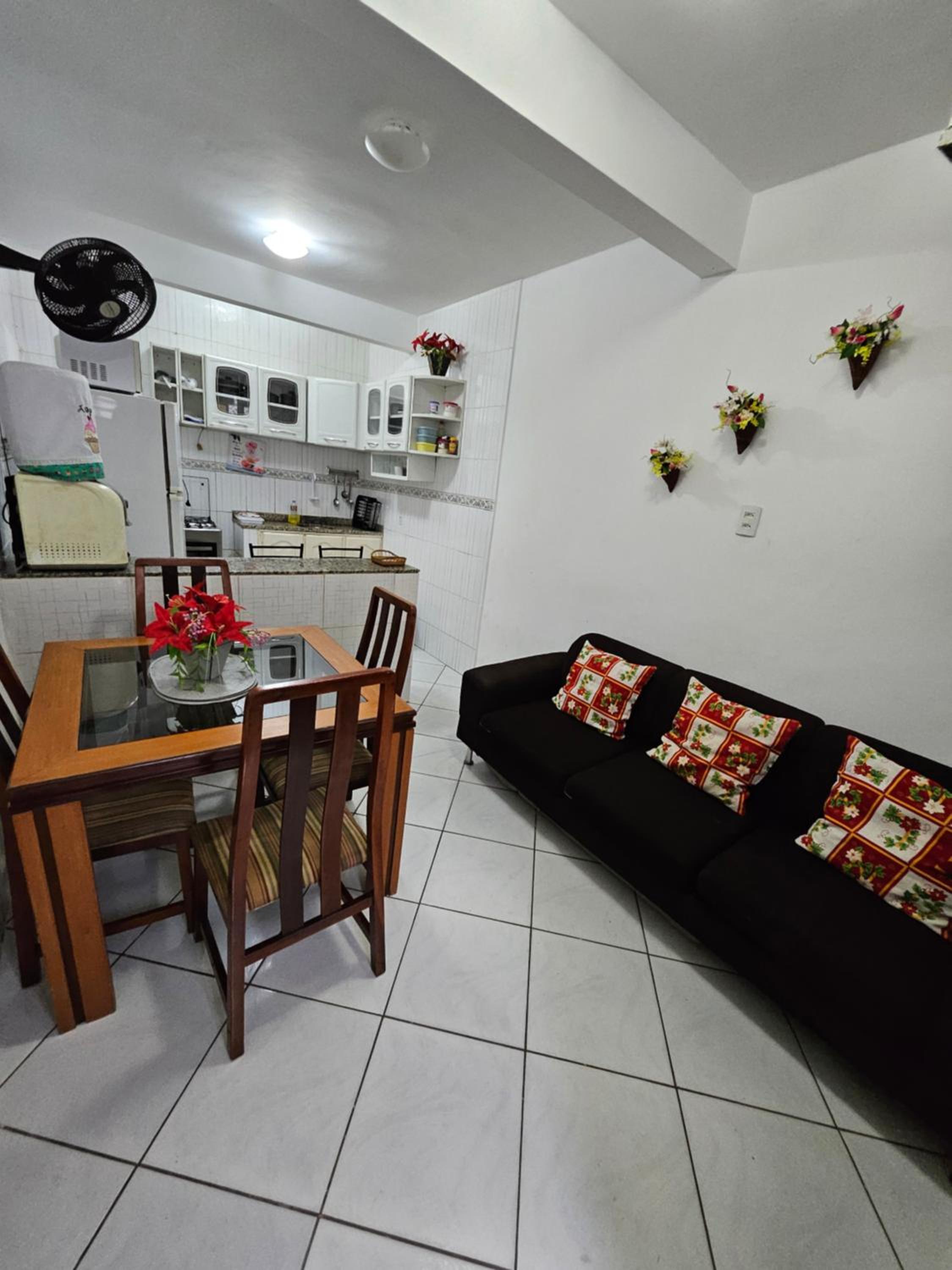 Casa ampla e bem localizada